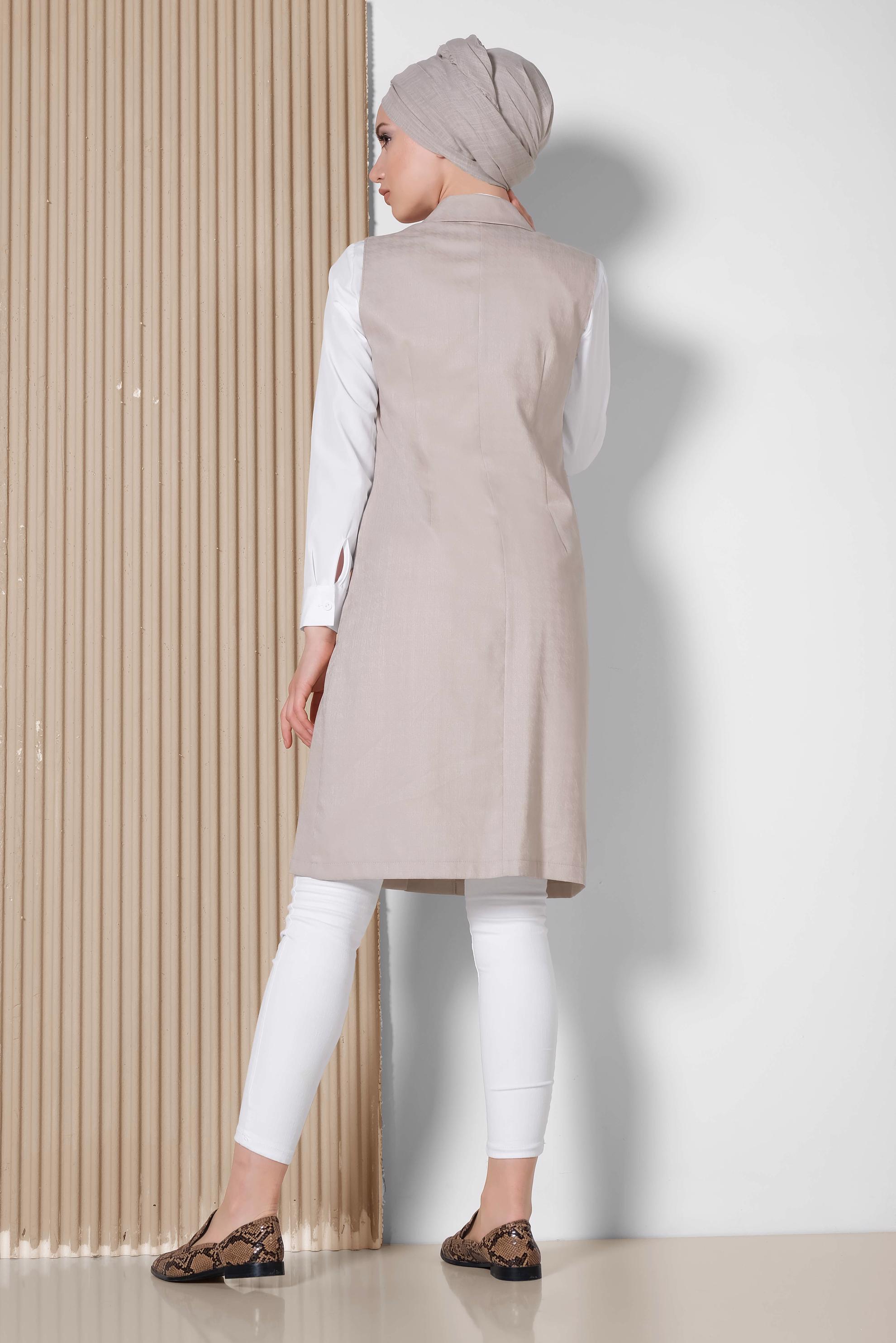 Tesettür giyim BEJ DÜĞMELİ YELEK 4020