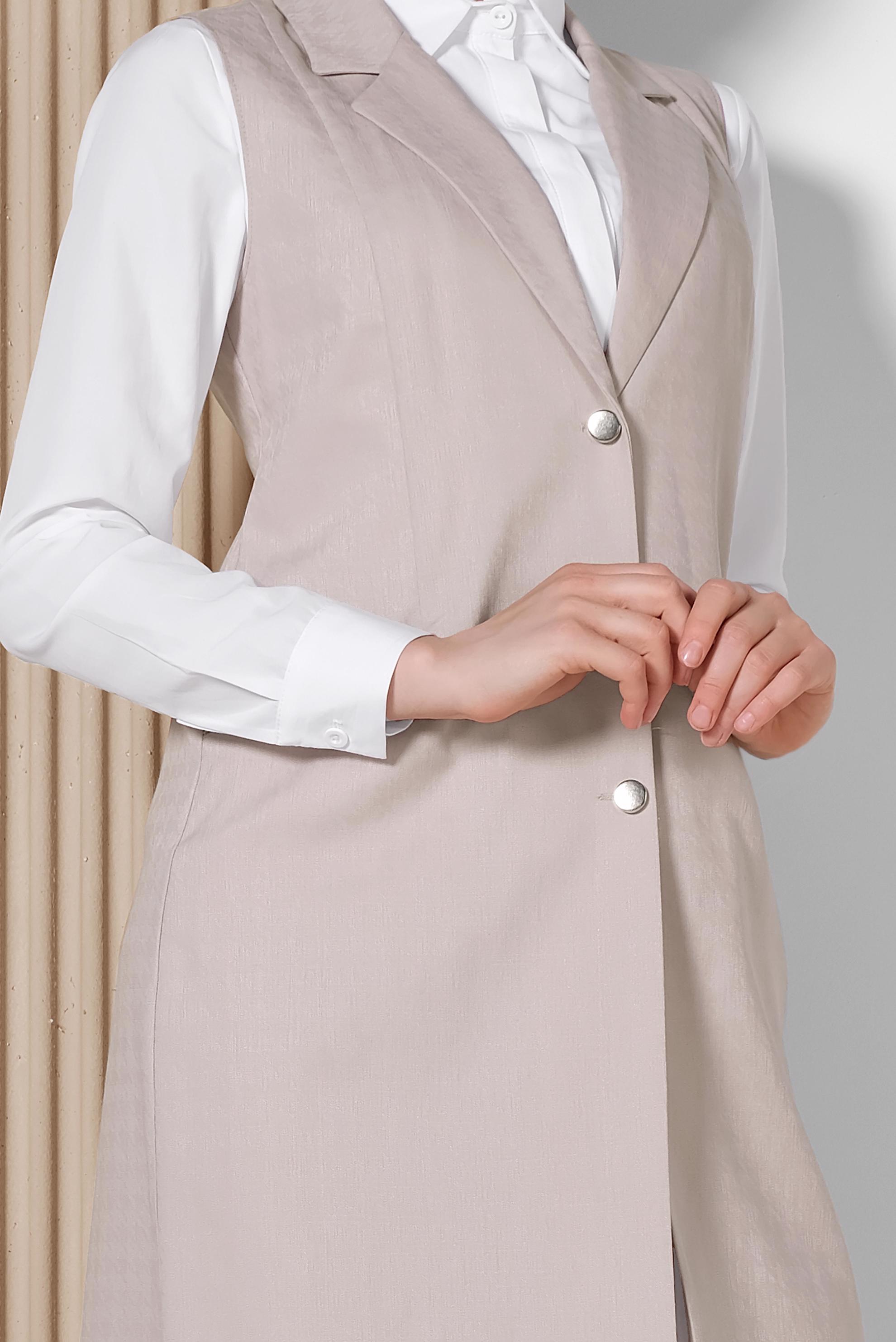 Tesettür giyim BEJ DÜĞMELİ YELEK 4020