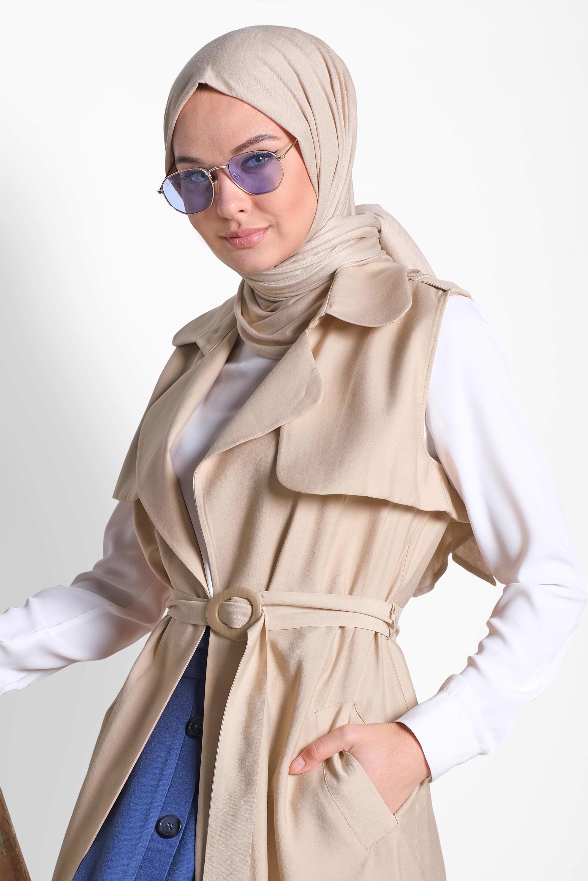 Tesettür giyim BEJ KUŞAKLI YELEK 4078