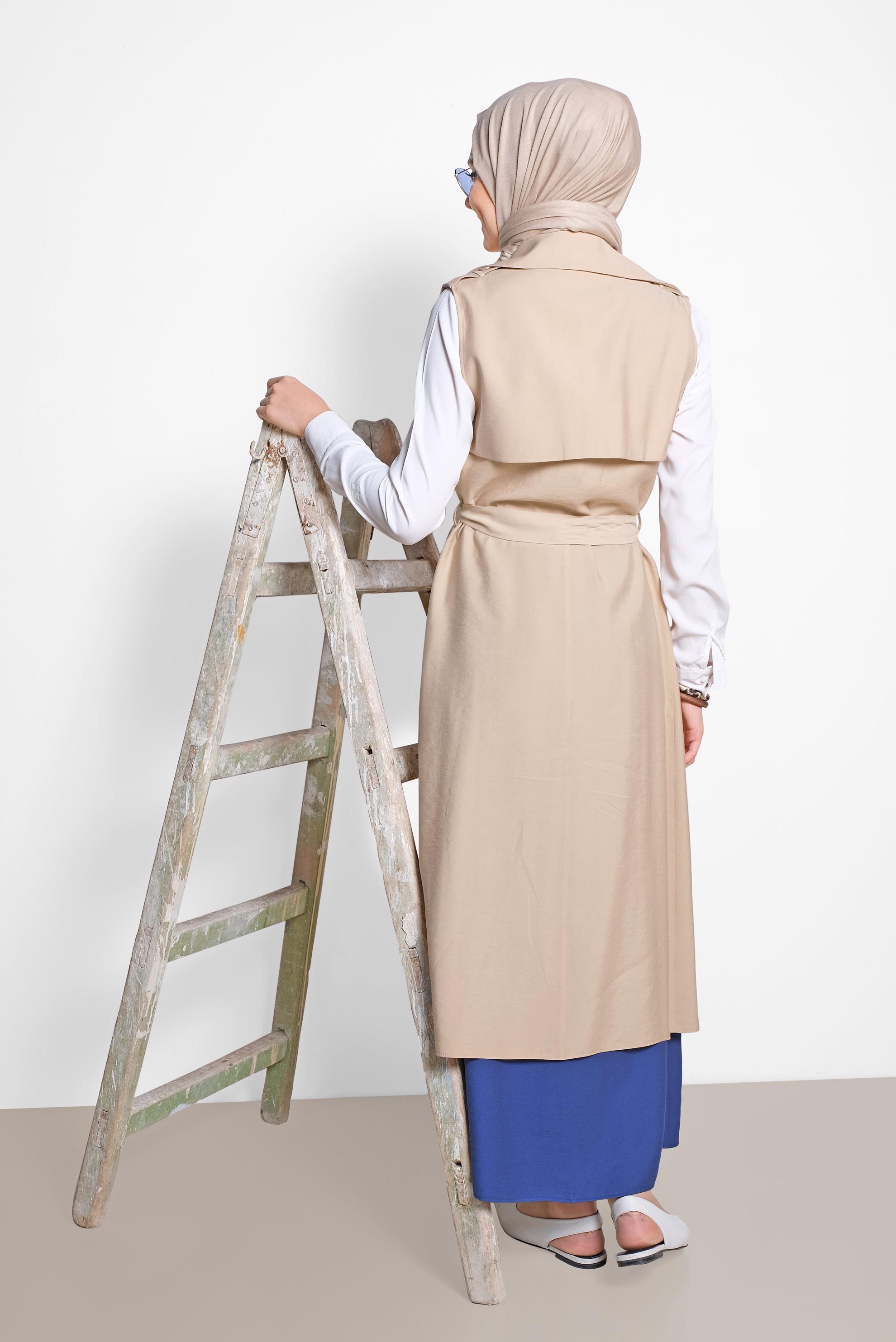 Tesettür giyim BEJ KUŞAKLI YELEK 4078