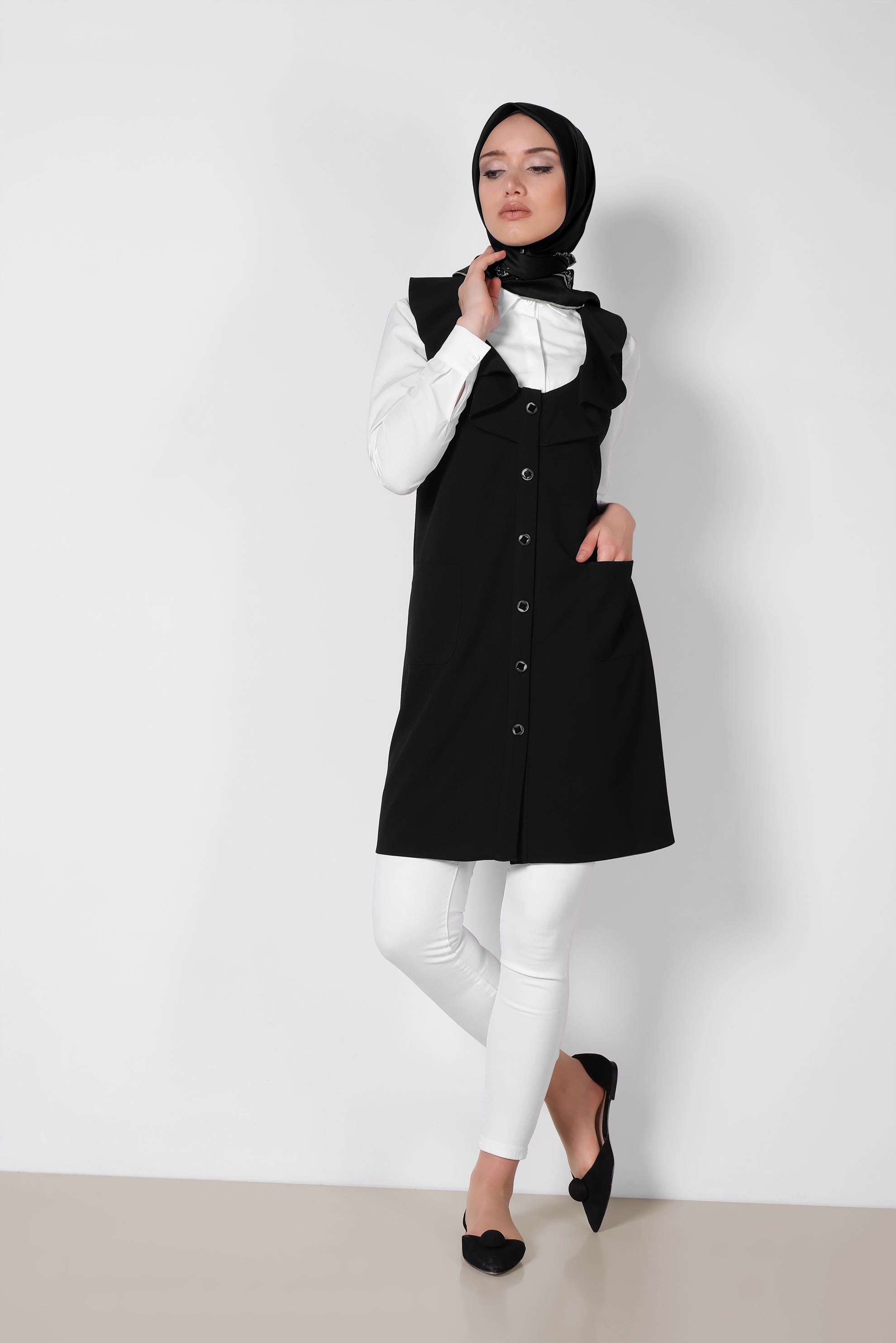 Tesettür giyim SİYAH YAKASI FIRFIRLI ÖNDEN DÜĞMELİ YELEK 4184