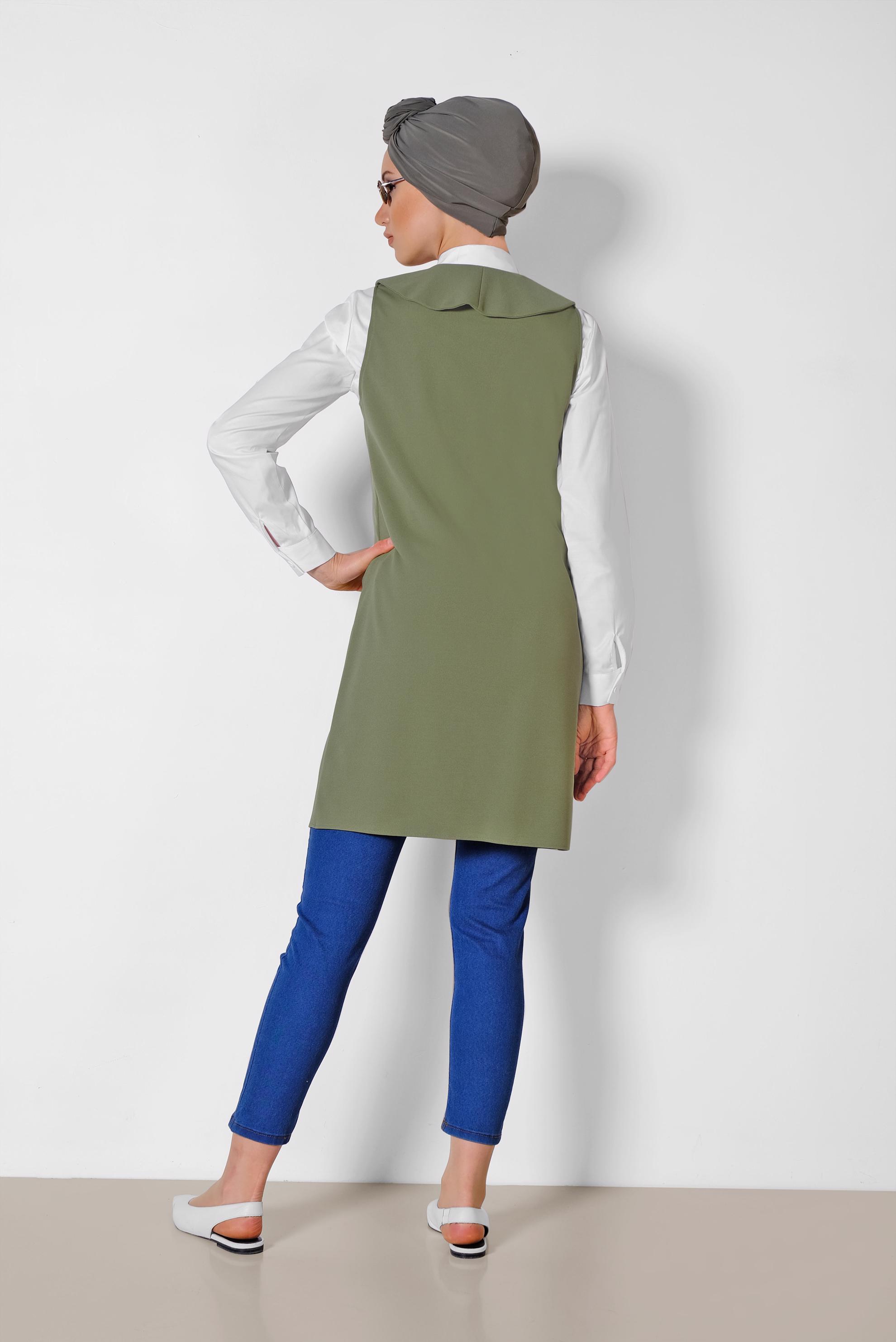 Tesettür giyim HAKİ YAKASI FIRFIRLI ÖNDEN DÜĞMELİ YELEK 4184