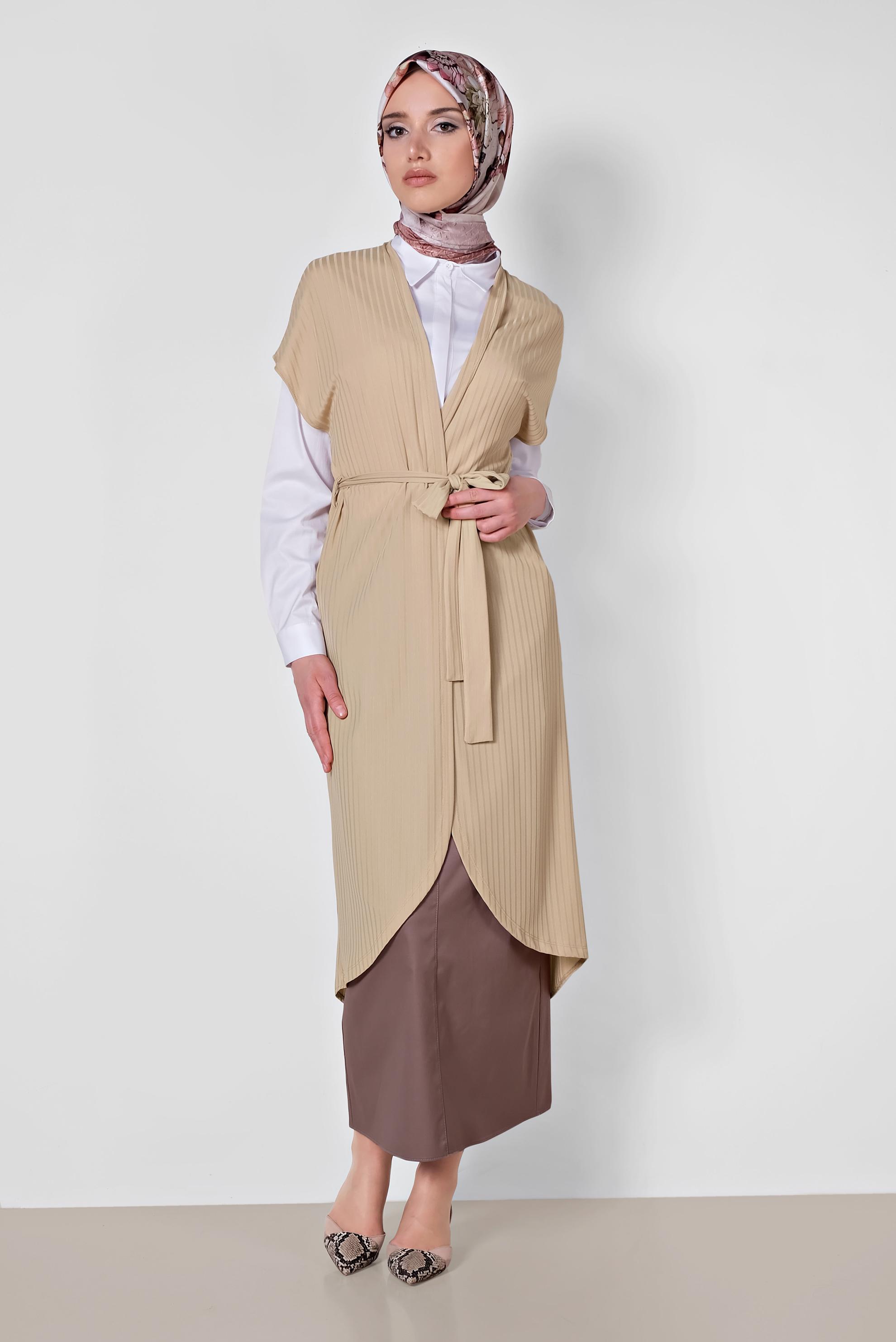 Tesettür giyim BEJ BELİ KUŞAKLI YELEK 4241