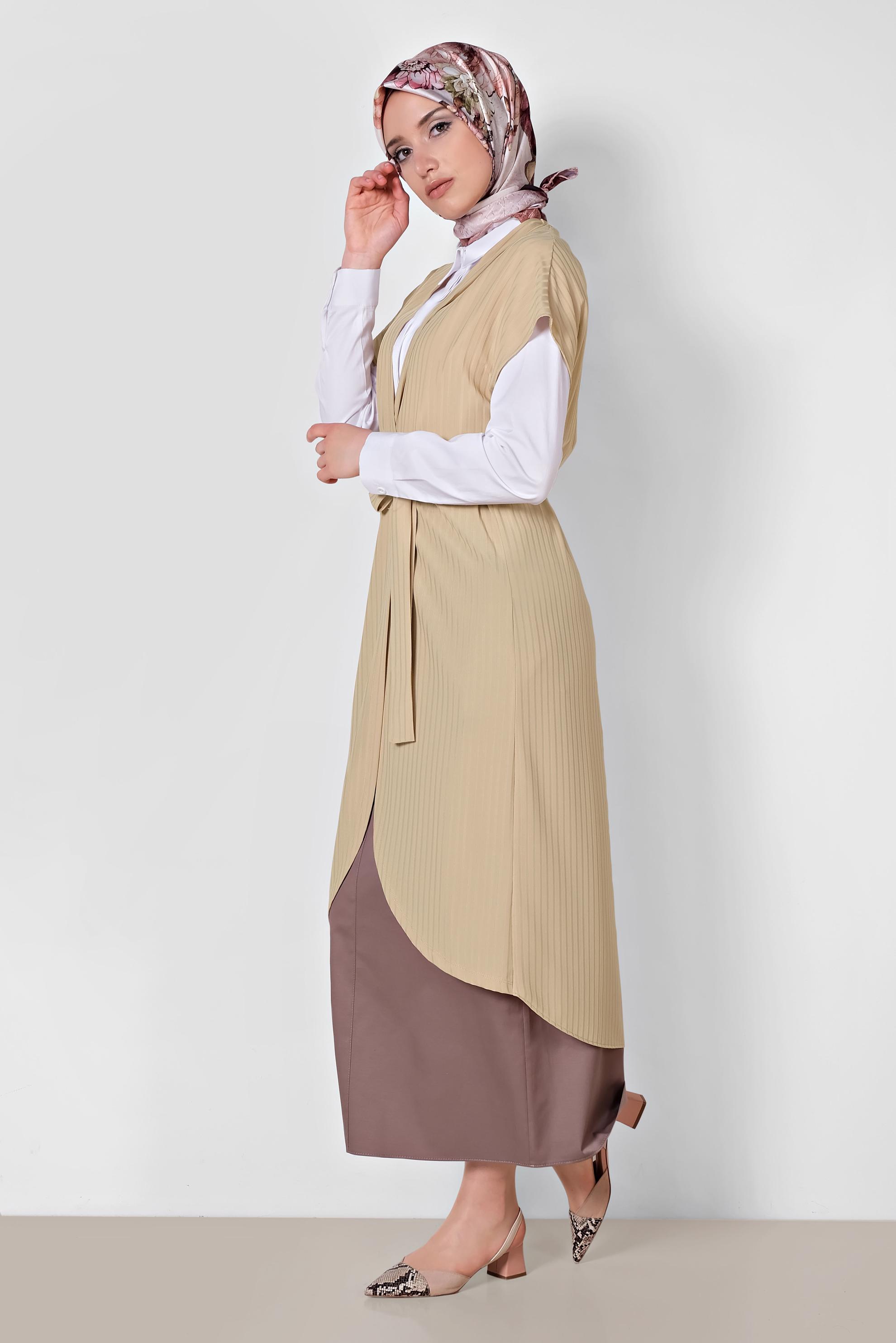 Tesettür giyim BEJ BELİ KUŞAKLI YELEK 4241