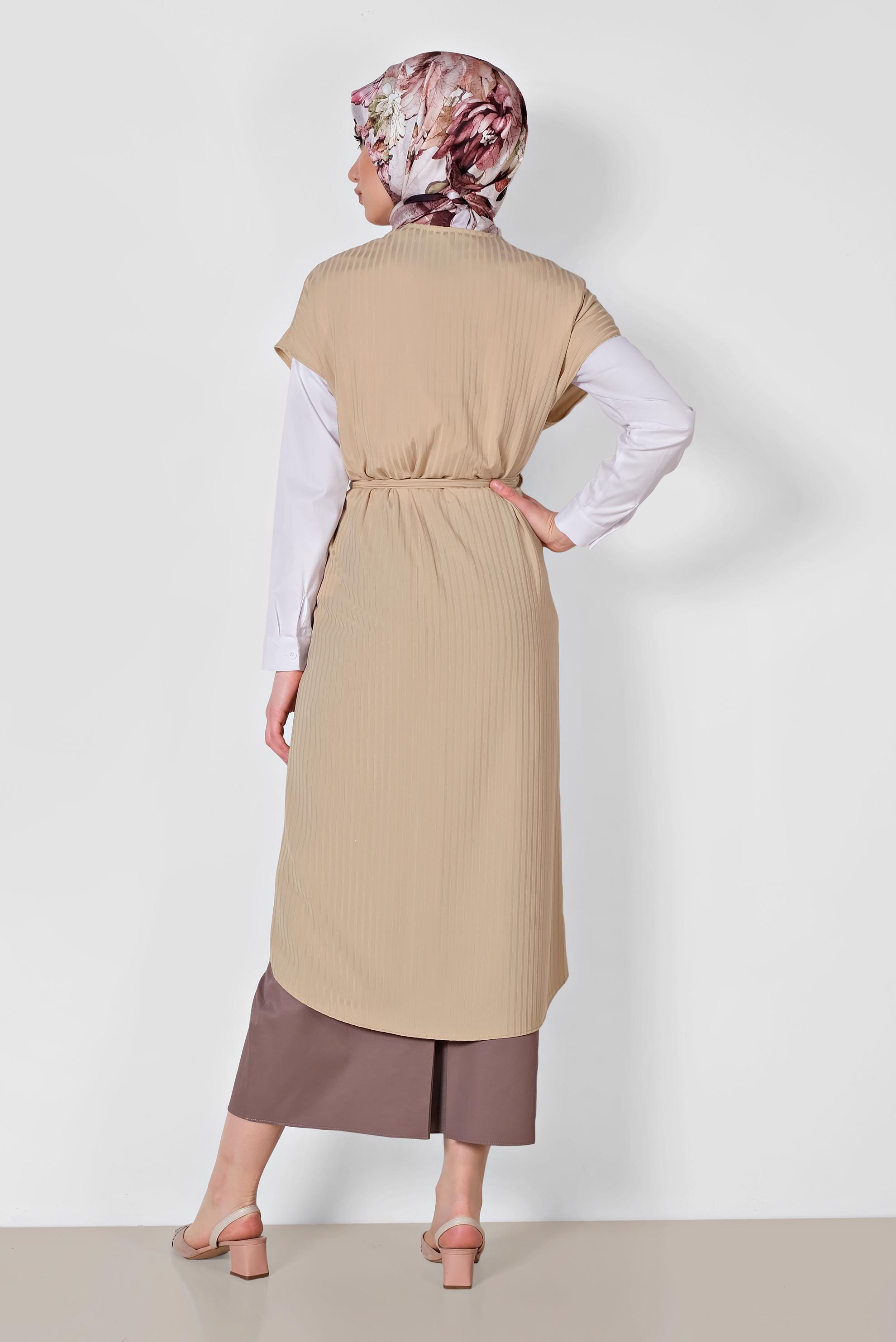 Tesettür giyim BEJ BELİ KUŞAKLI YELEK 4241