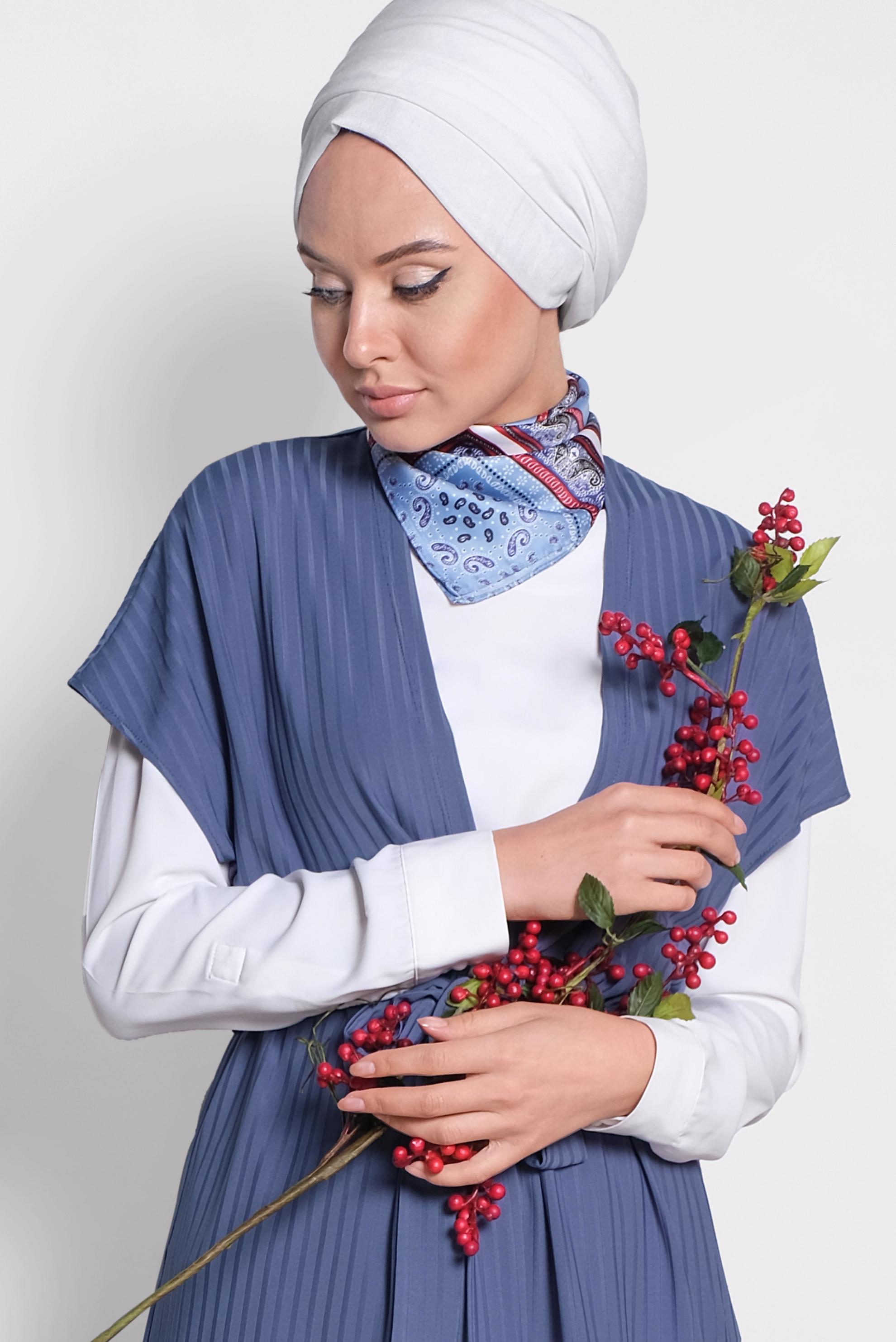 Tesettür giyim LACİVERT BELİ KUŞAKLI YELEK 4241