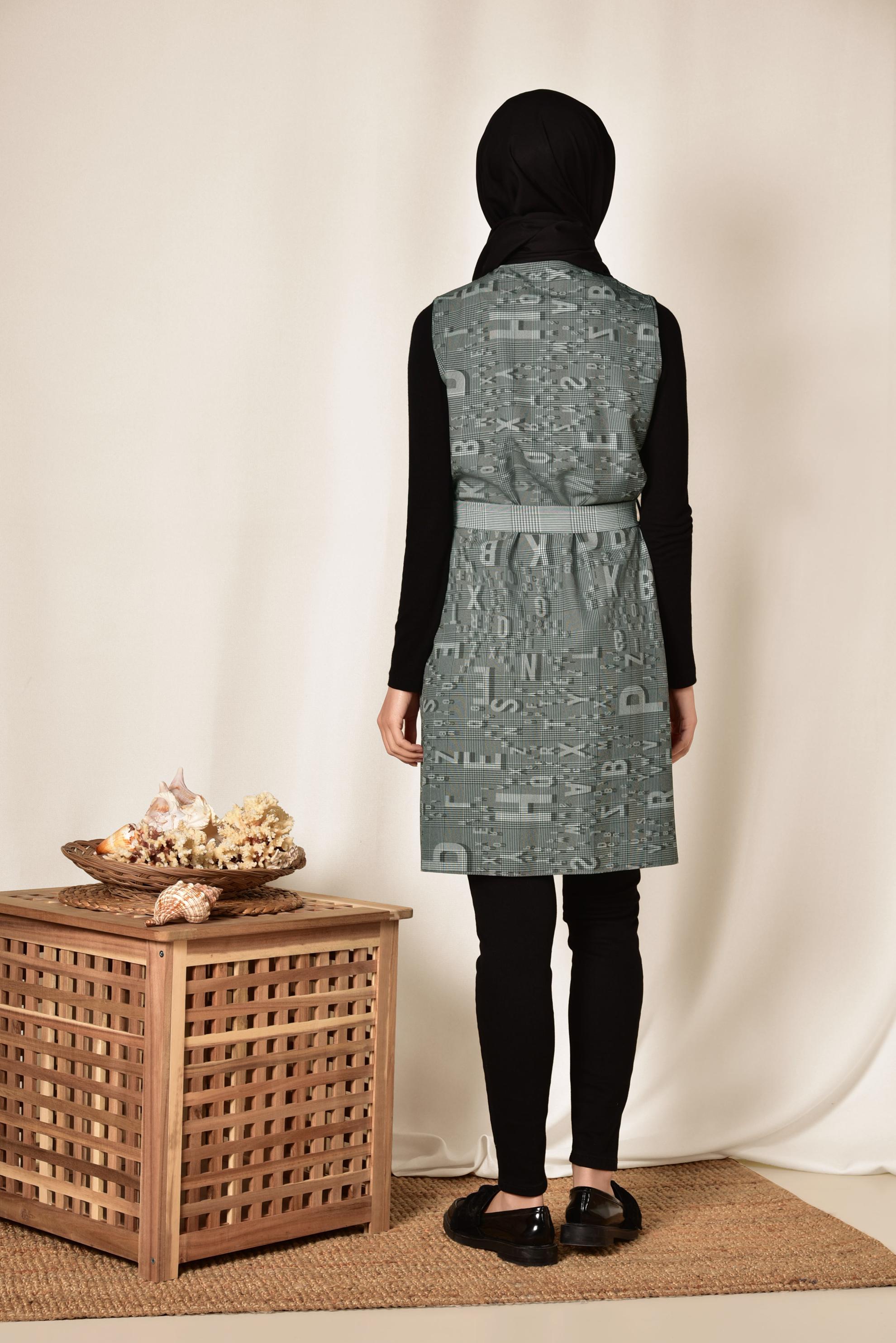 Hijab clothing BLACK PATTERNED CHECKED VEST 4960 