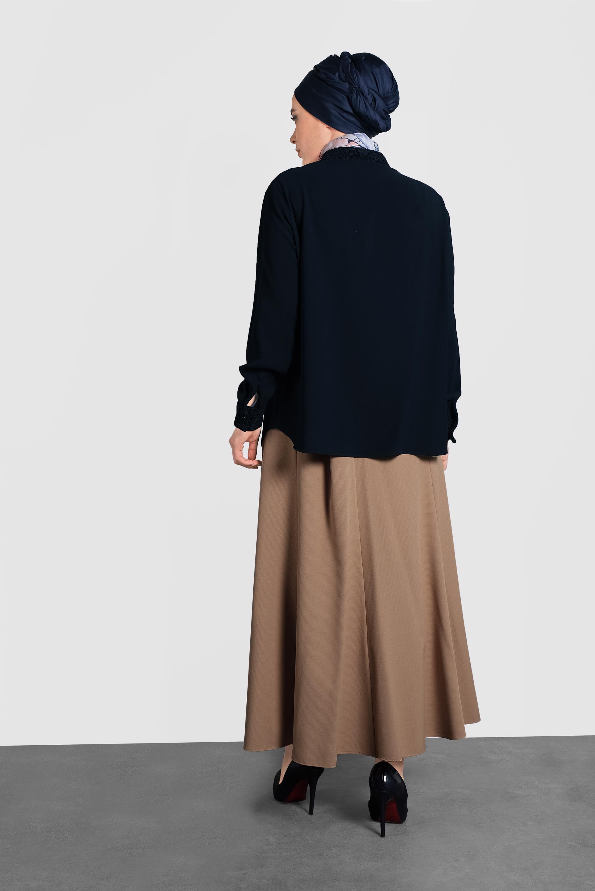 Vêtements hijab BLEU MARINE CHEMISIER À BRODÉ 20005 