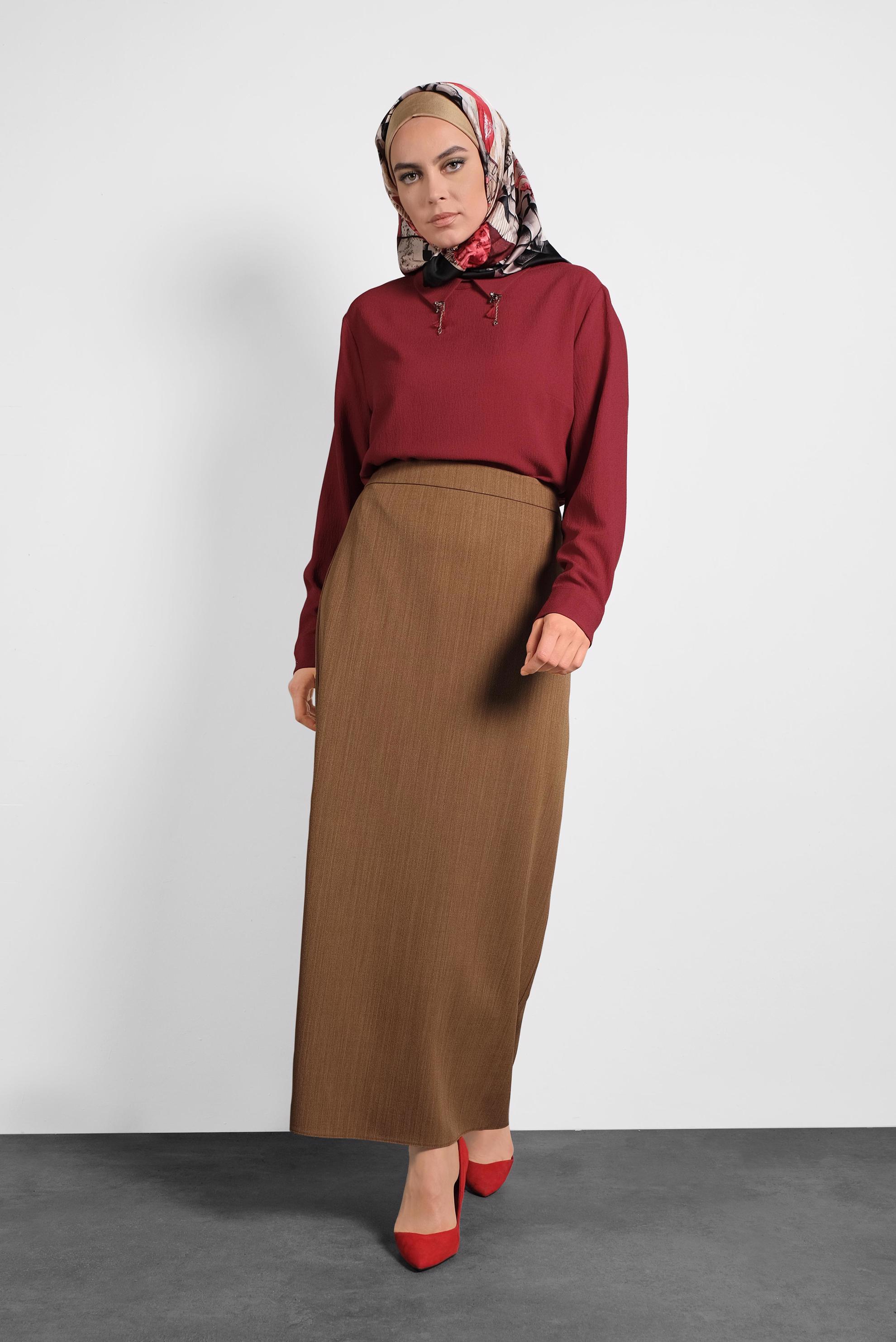 Vêtements hijab ROUGE BORDEAUX BLOUSE EN CRÊPE DÉTAIL BROCHE 20014