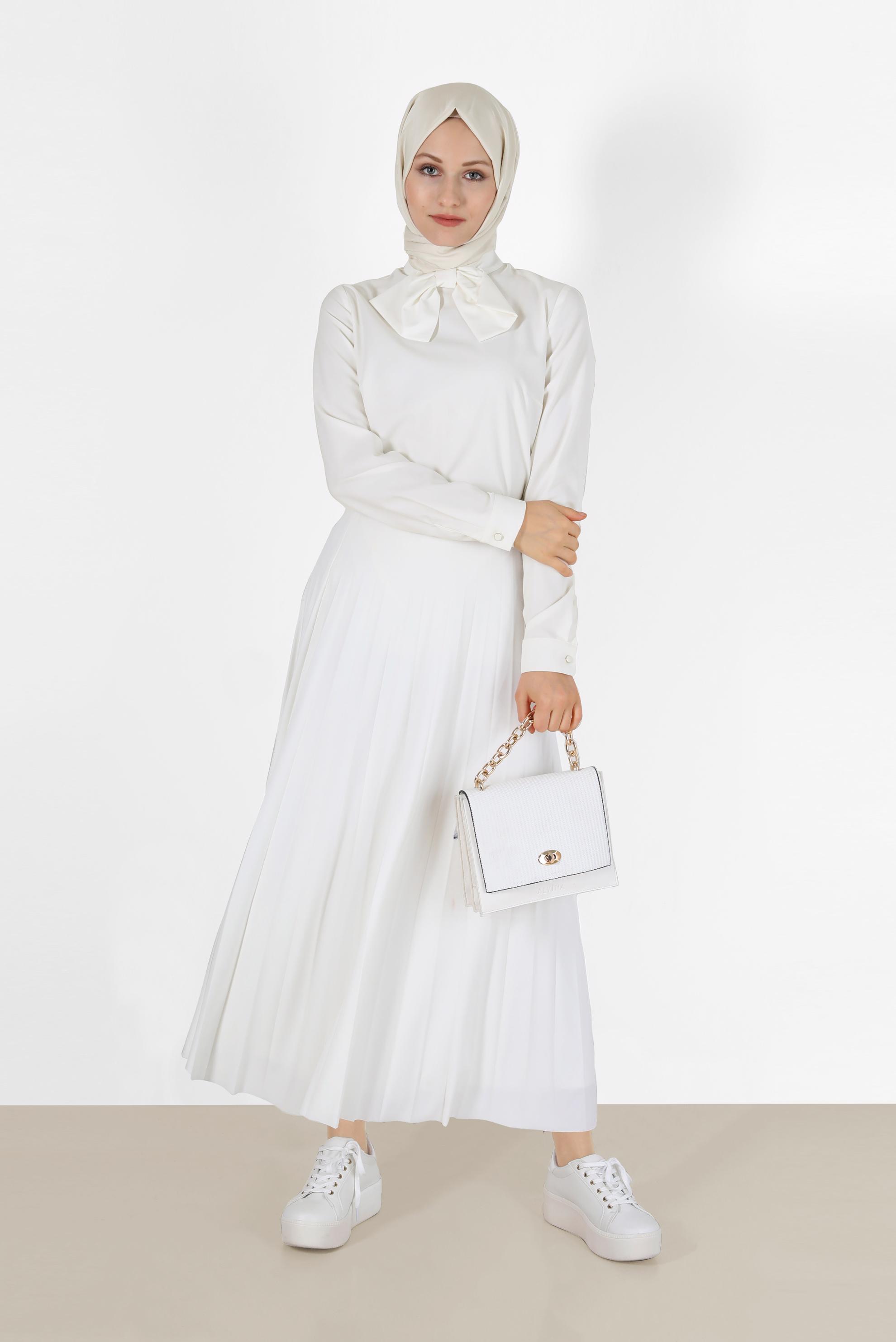 Tesettür giyim BEYAZ FİYONK DETAYLI ARKADAN FERMUARLI BLUZ 40202 