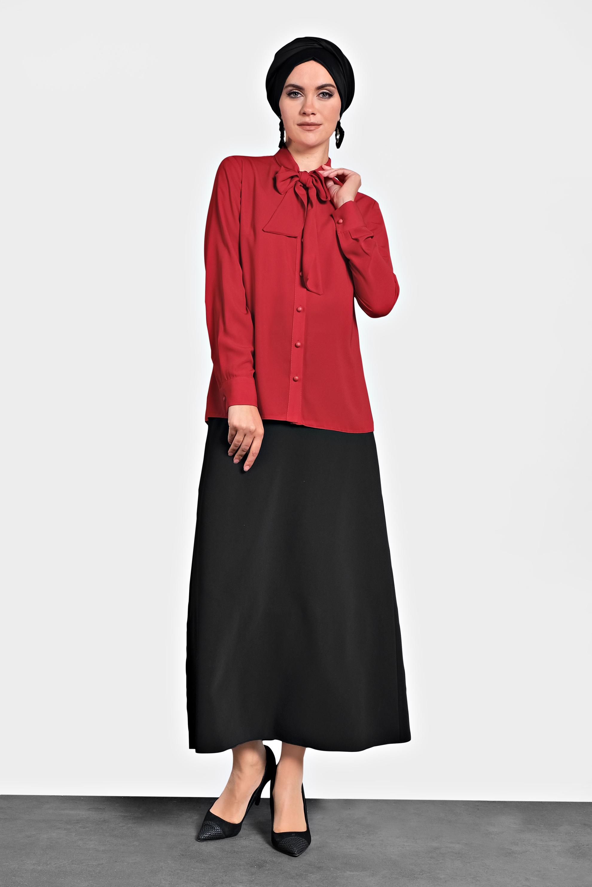 Yaka Detaylı Şıklık