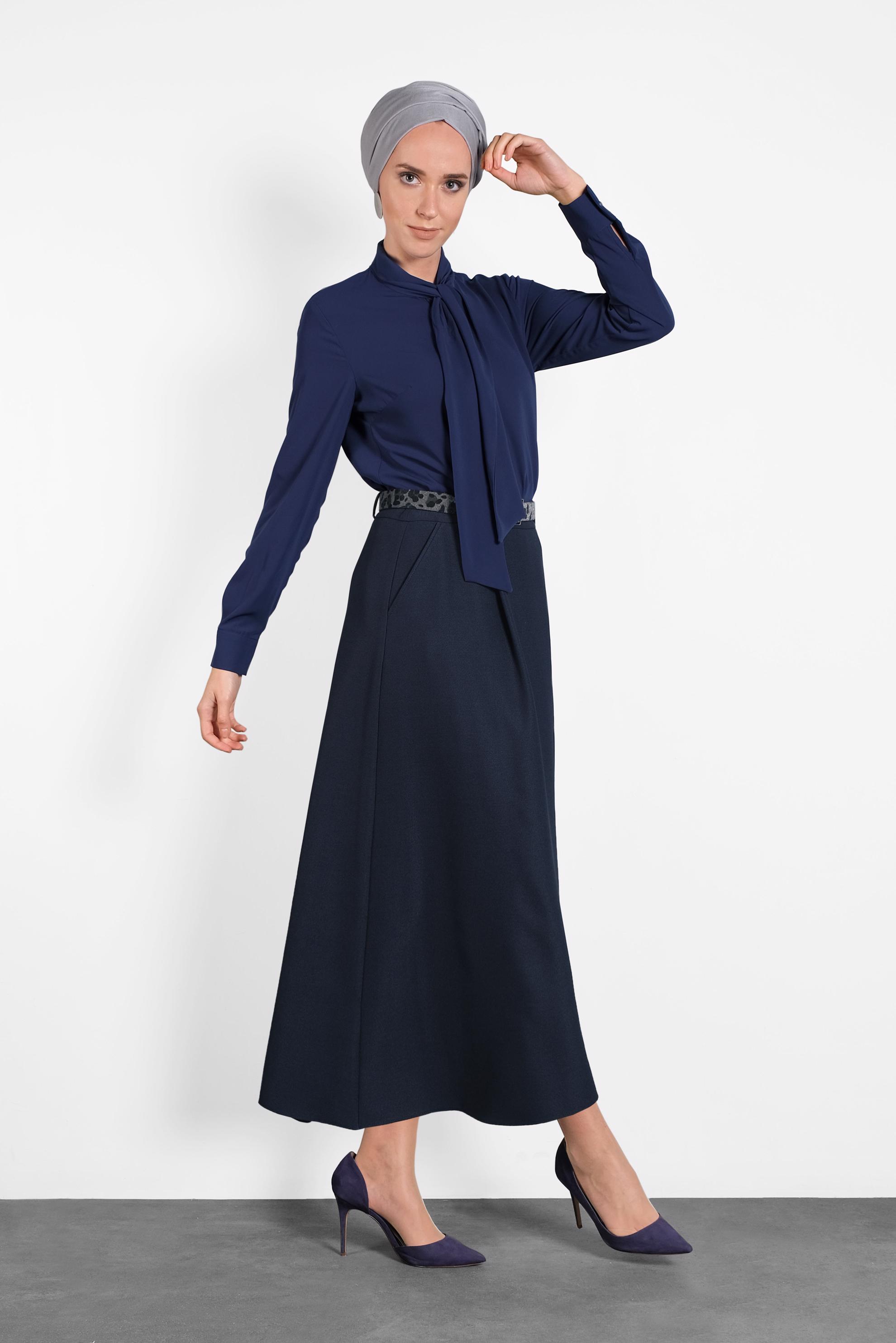 Tesettür giyim LACİVERT YAKASI BAĞLI BLUZ 40204 