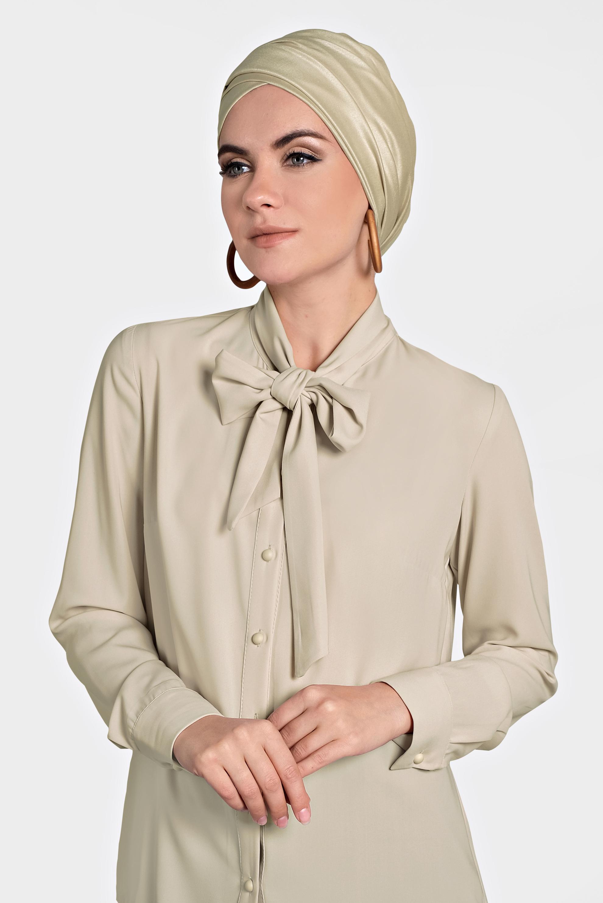 Tesettür giyim EKRU YAKASI BAĞLI BLUZ 40204 