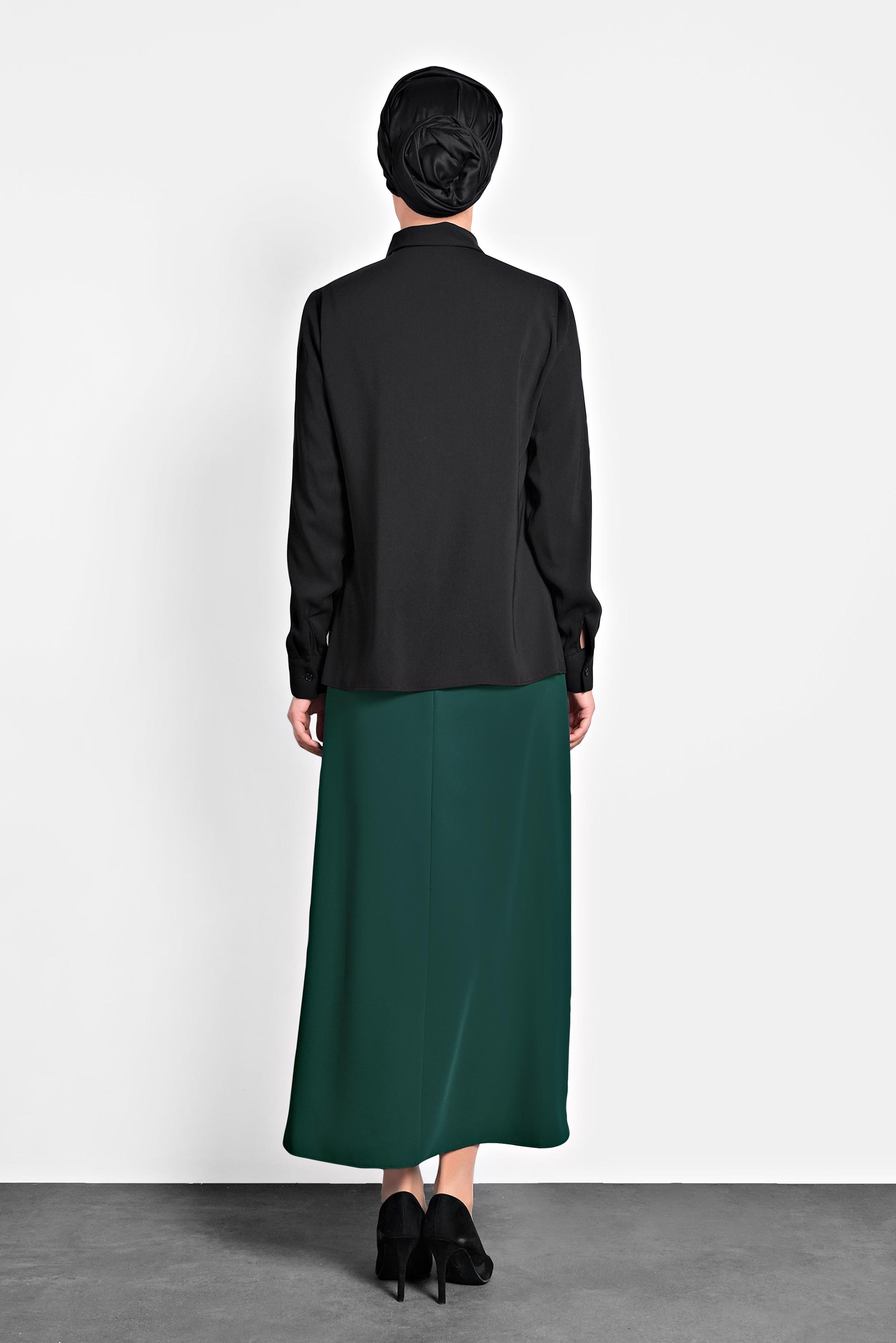 Hijab clothing BLACK BUTTONED BLOUSE 40205 