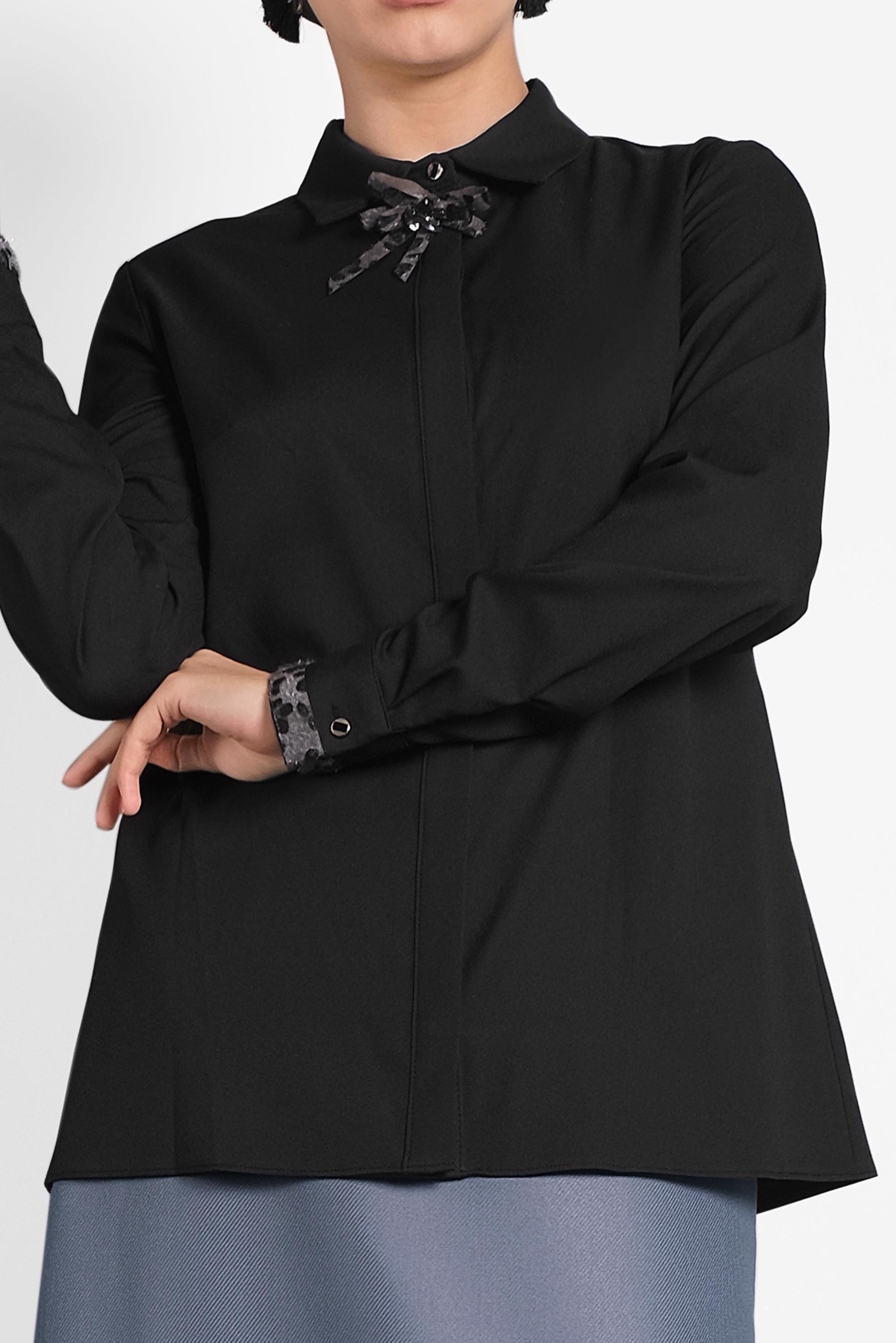 Tesettür giyim SİYAH YAKASI BROŞLU LEOPAR DETAYLI BLUZ  40266