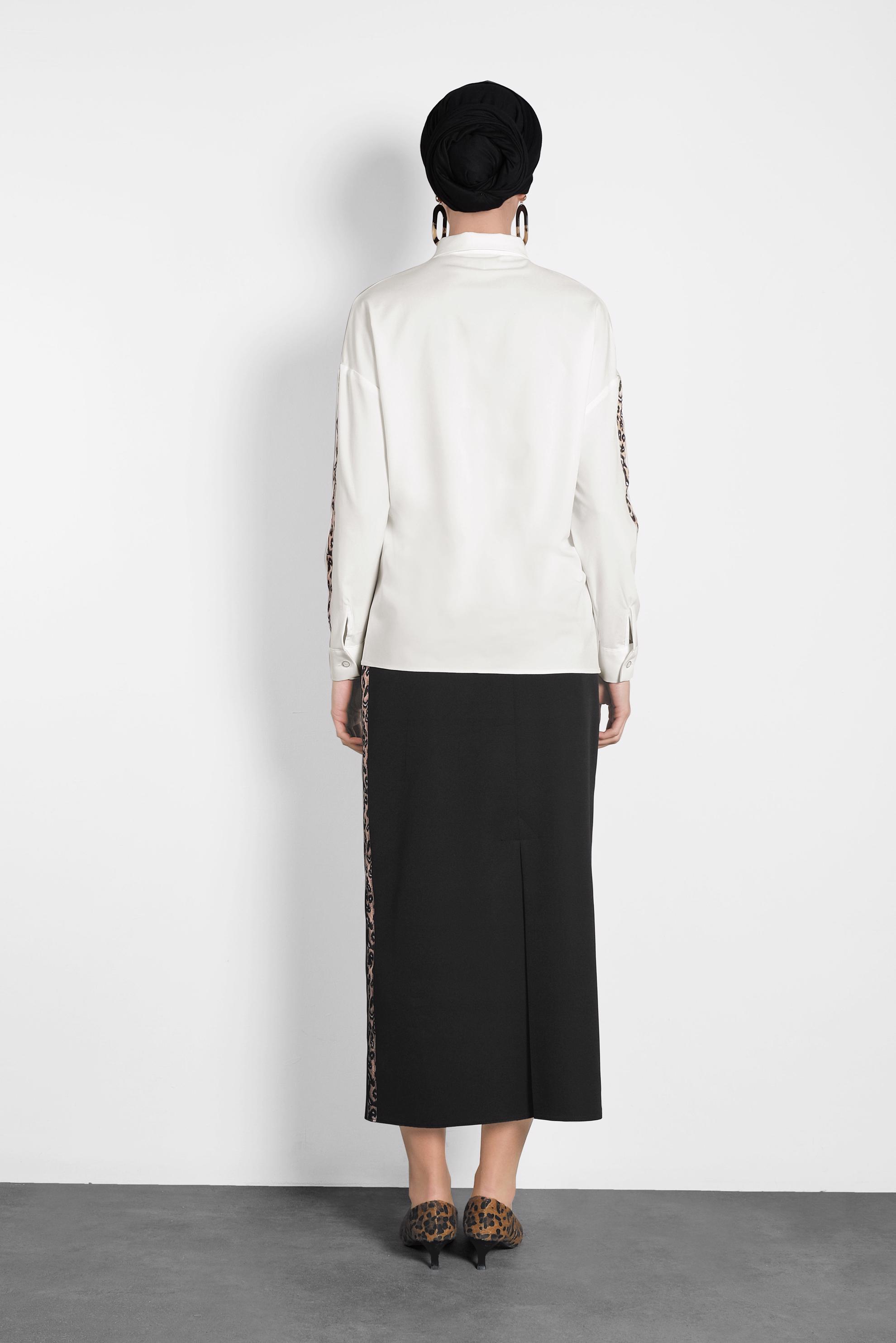 Hijab clothing WHITE SLEEVES STRIPPED BLOUSE 40288 