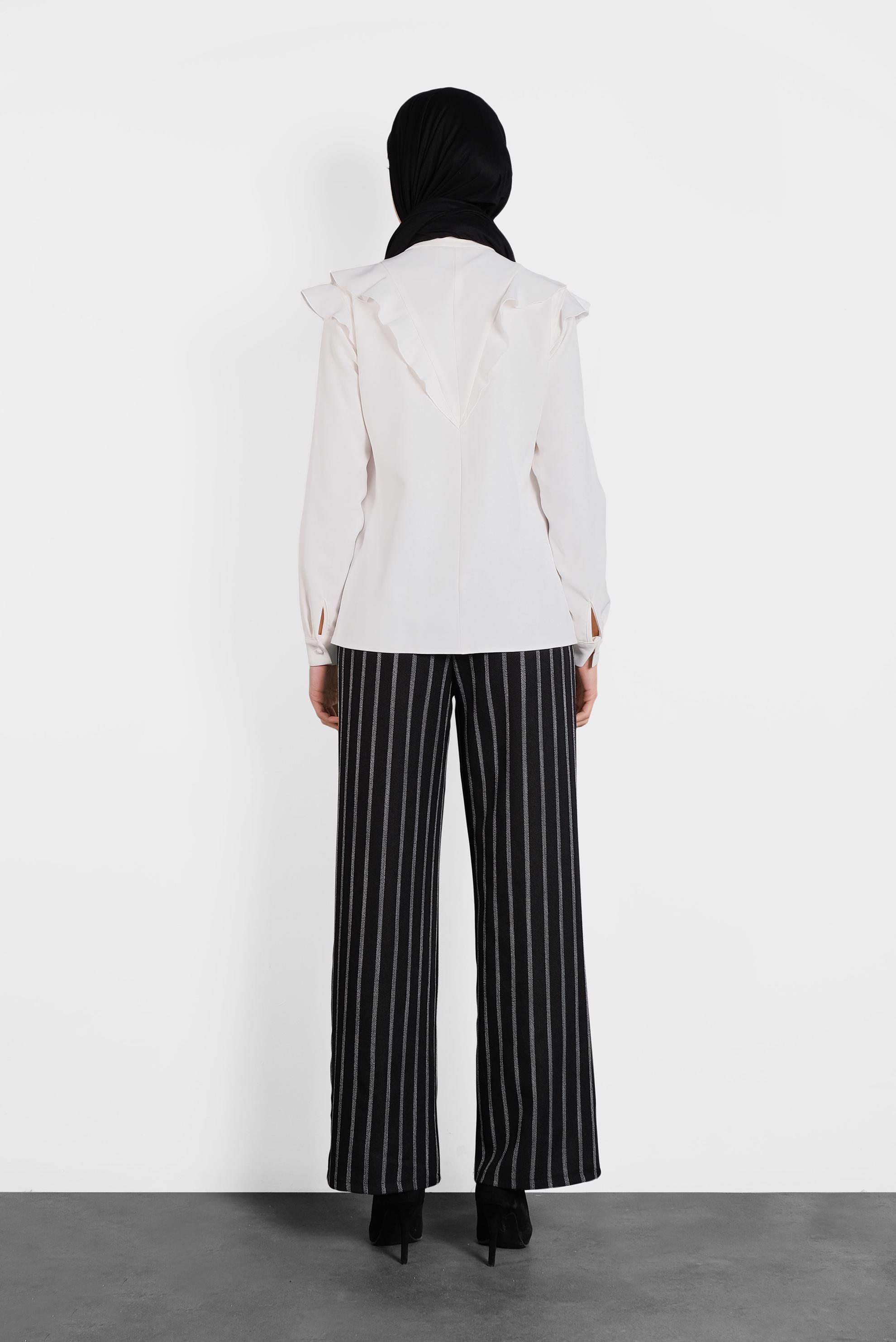 Tesettür giyim BEYAZ ROBA FIRFIRLI BLUZ 40319