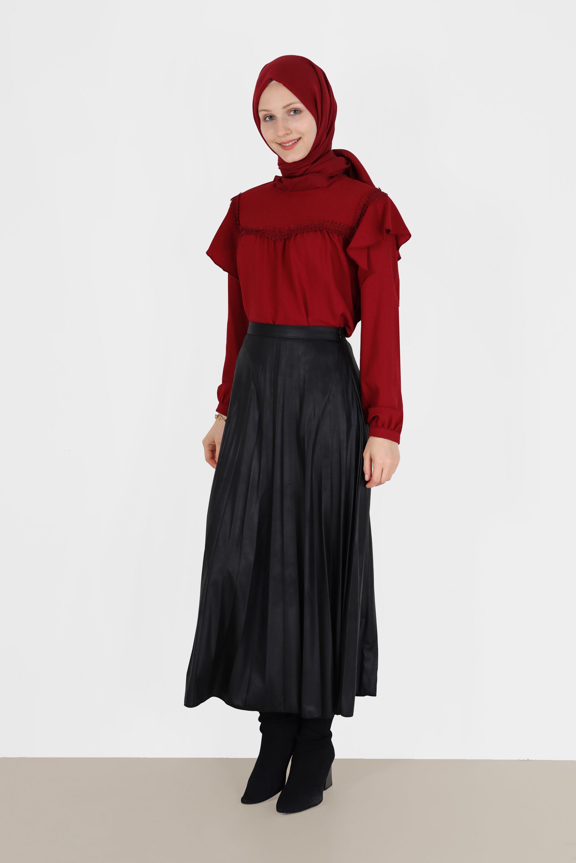 Tesettür giyim BORDO OMUZLARI VOLAN DETAYLI BLUZ 40332