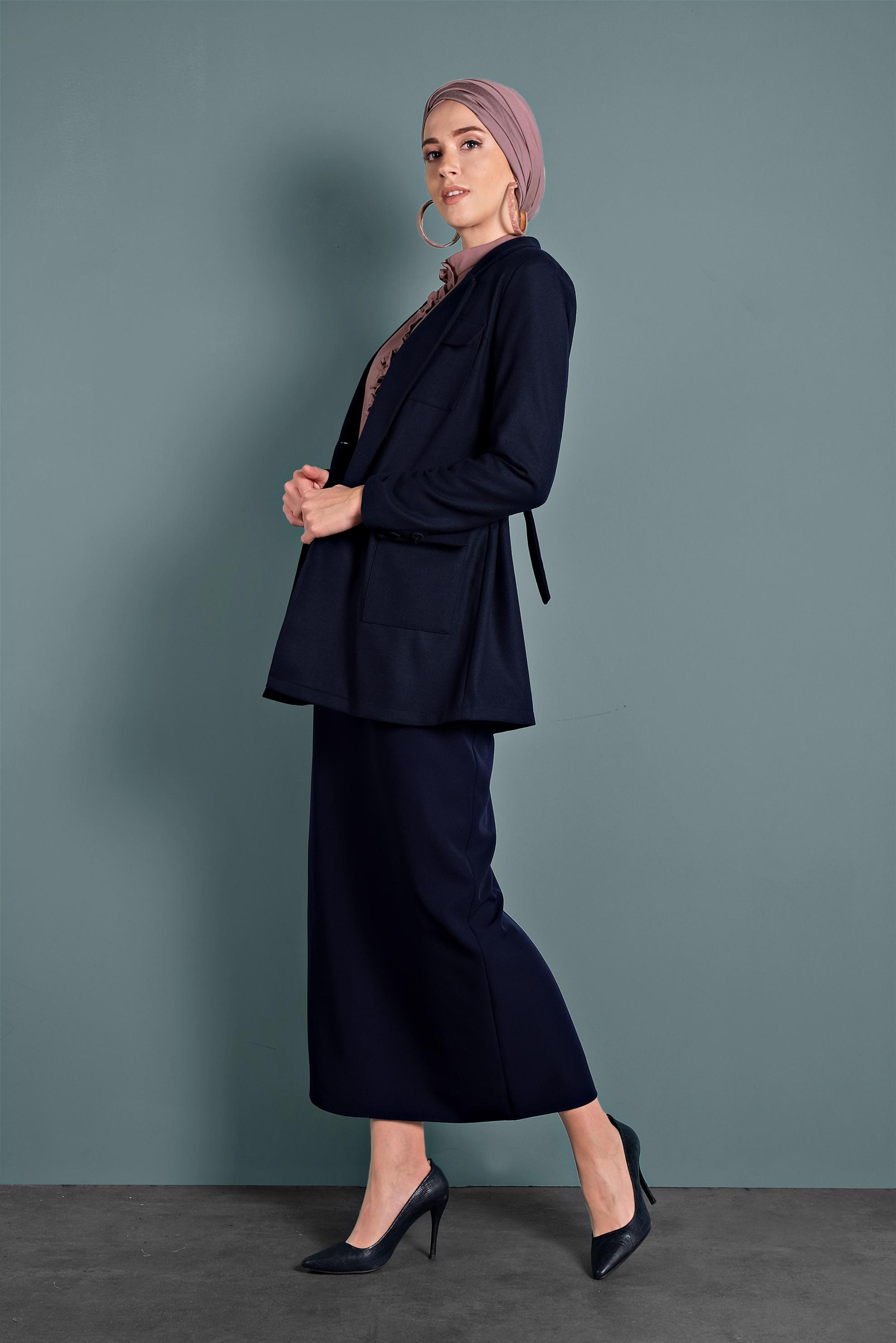 Tesettür giyim LACİVERT CEPLİ KEMERLİ CEKET 40123 