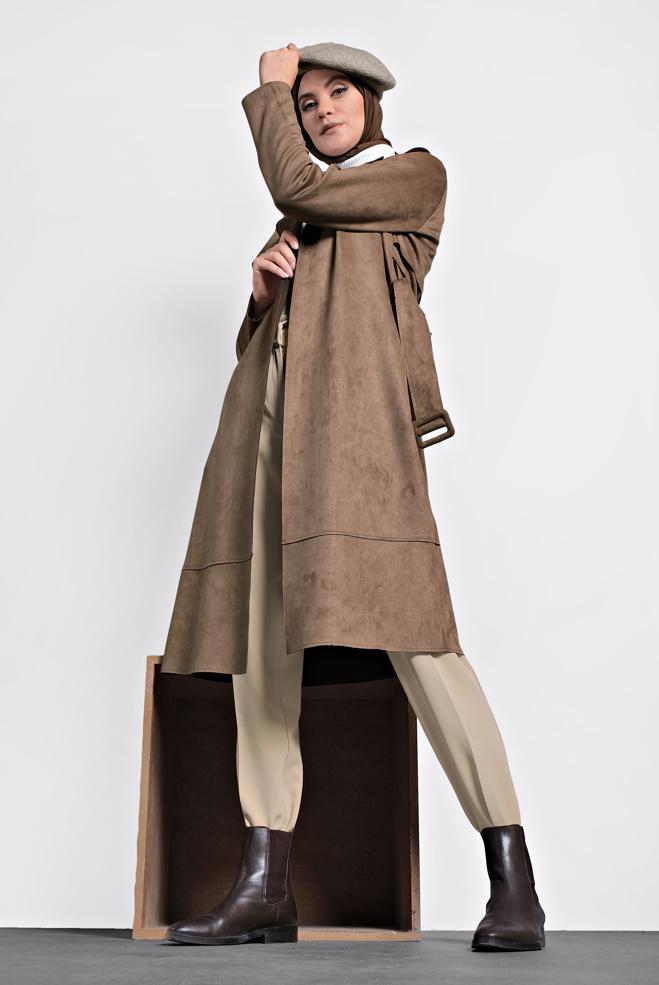 Vêtements hijab BRUN JAQUETTE EN DAIM AVEC CEINTURE 40240  - ALVİNA