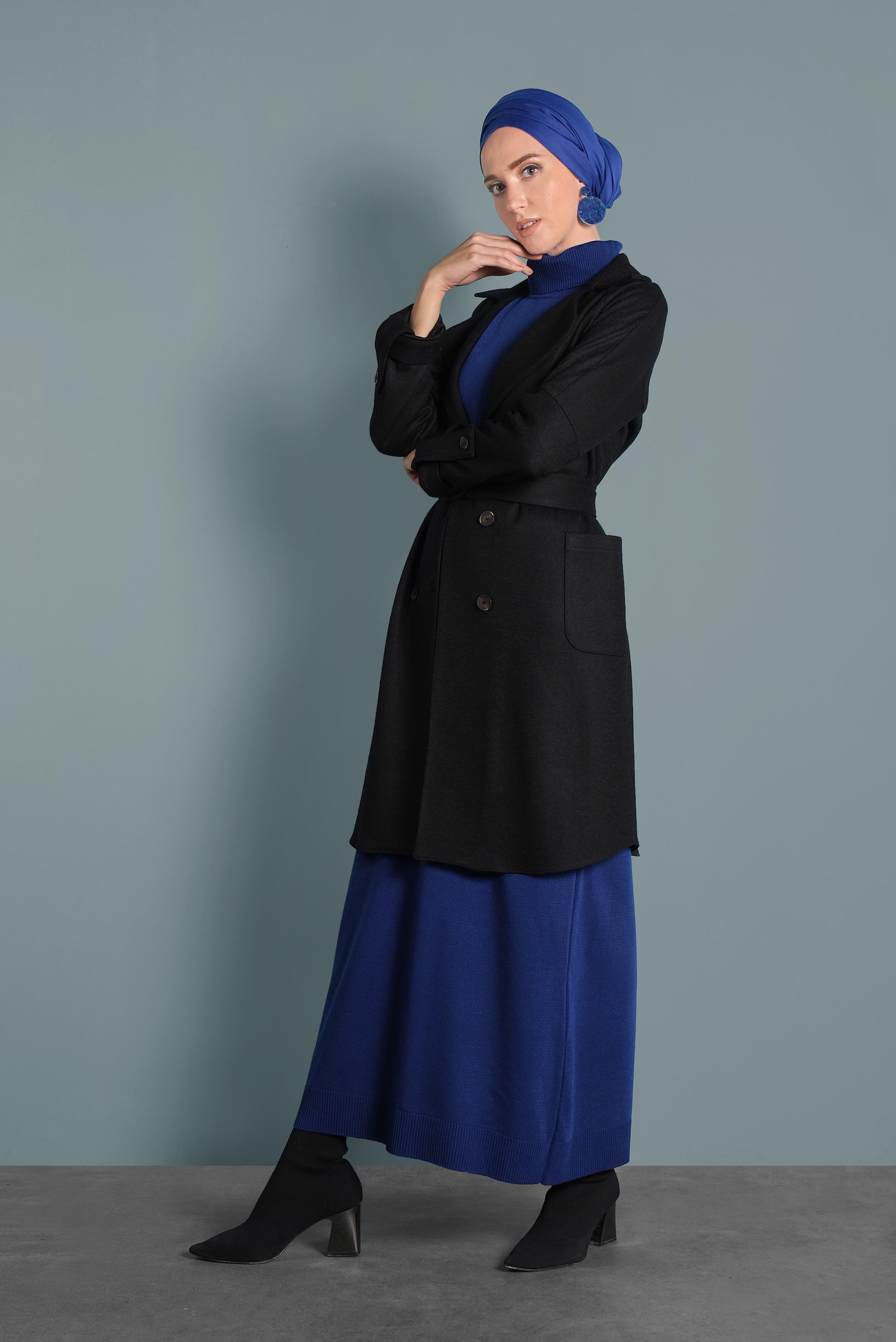 Tesettür giyim SİYAH KUŞAKLI DÜĞMELİ CEKET 40242 