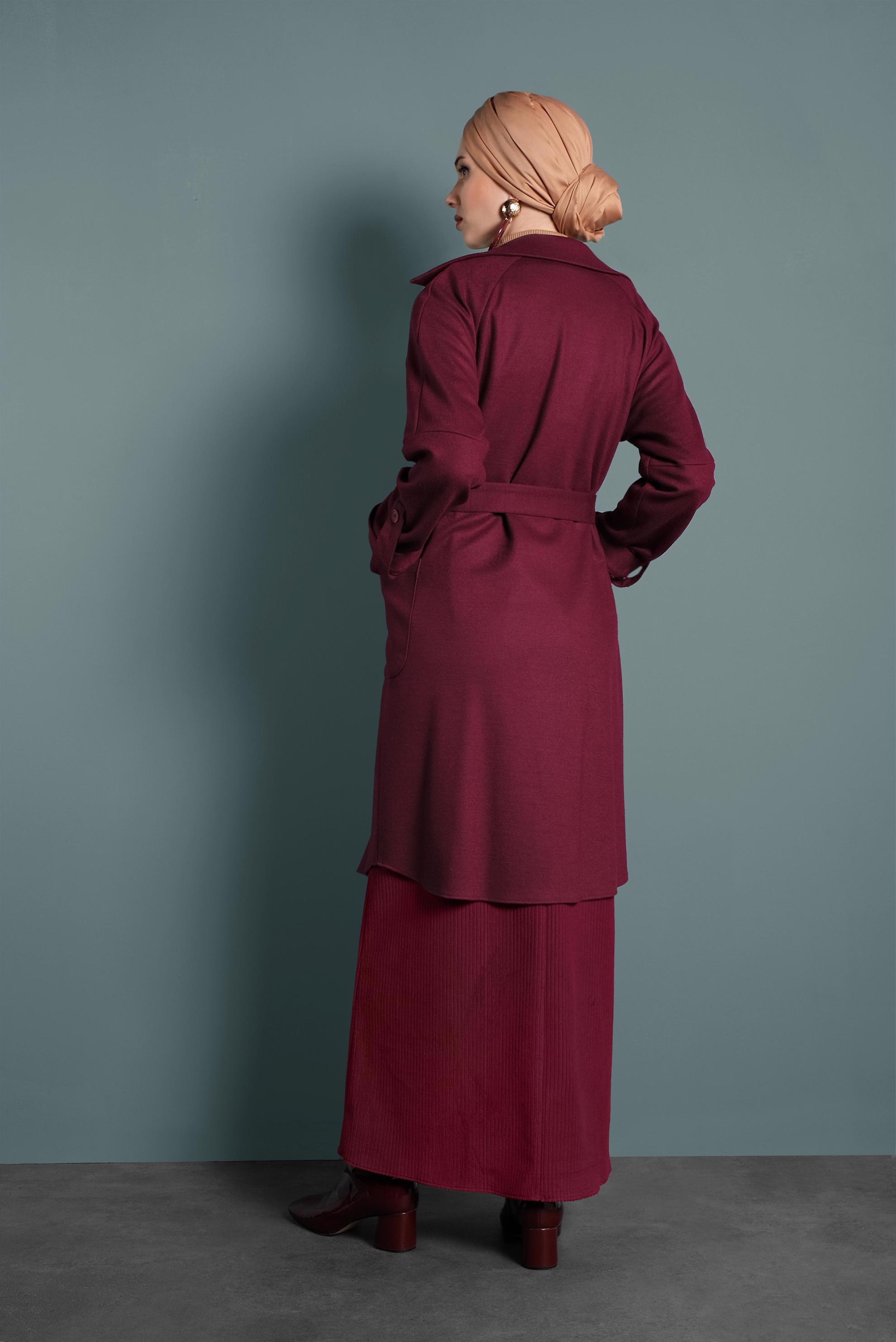 Tesettür giyim BORDO KUŞAKLI DÜĞMELİ CEKET 40242 