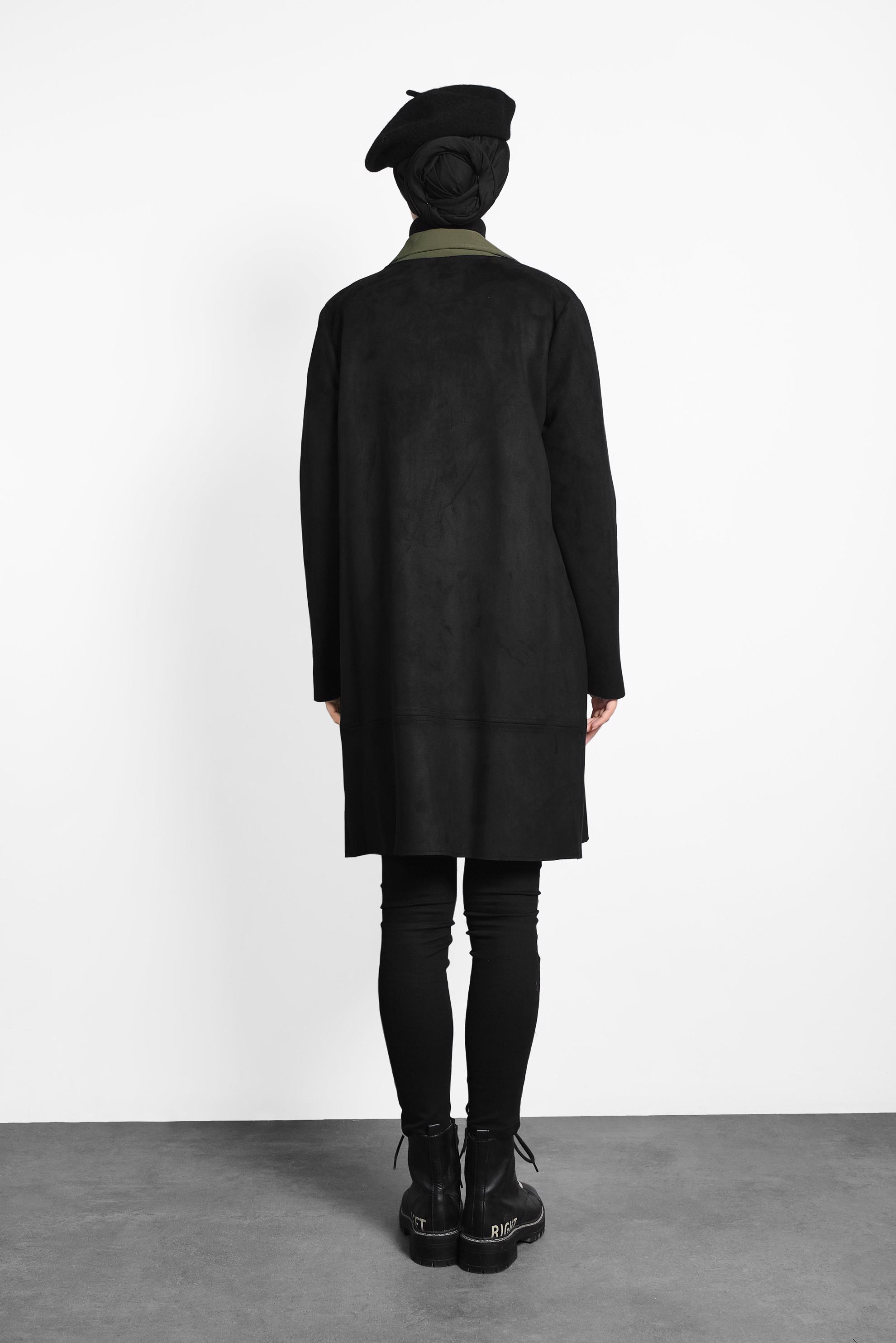 Tesettür giyim SİYAH CEPLİ FERMUARLI SÜET CEKET 40243 