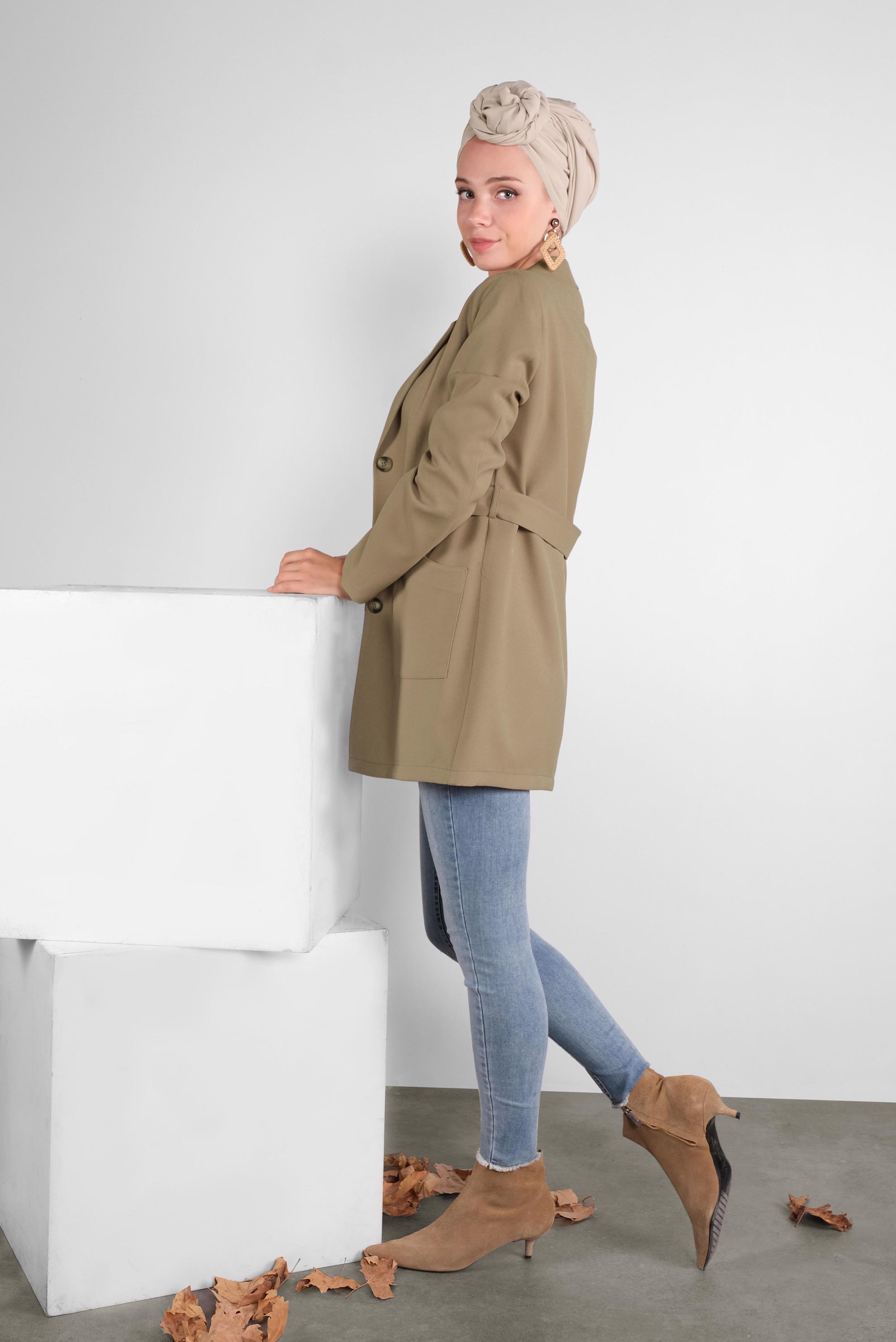 Tesettür giyim BEJ KRUVAZE YAKA KEMERLİ CEKET 41223 