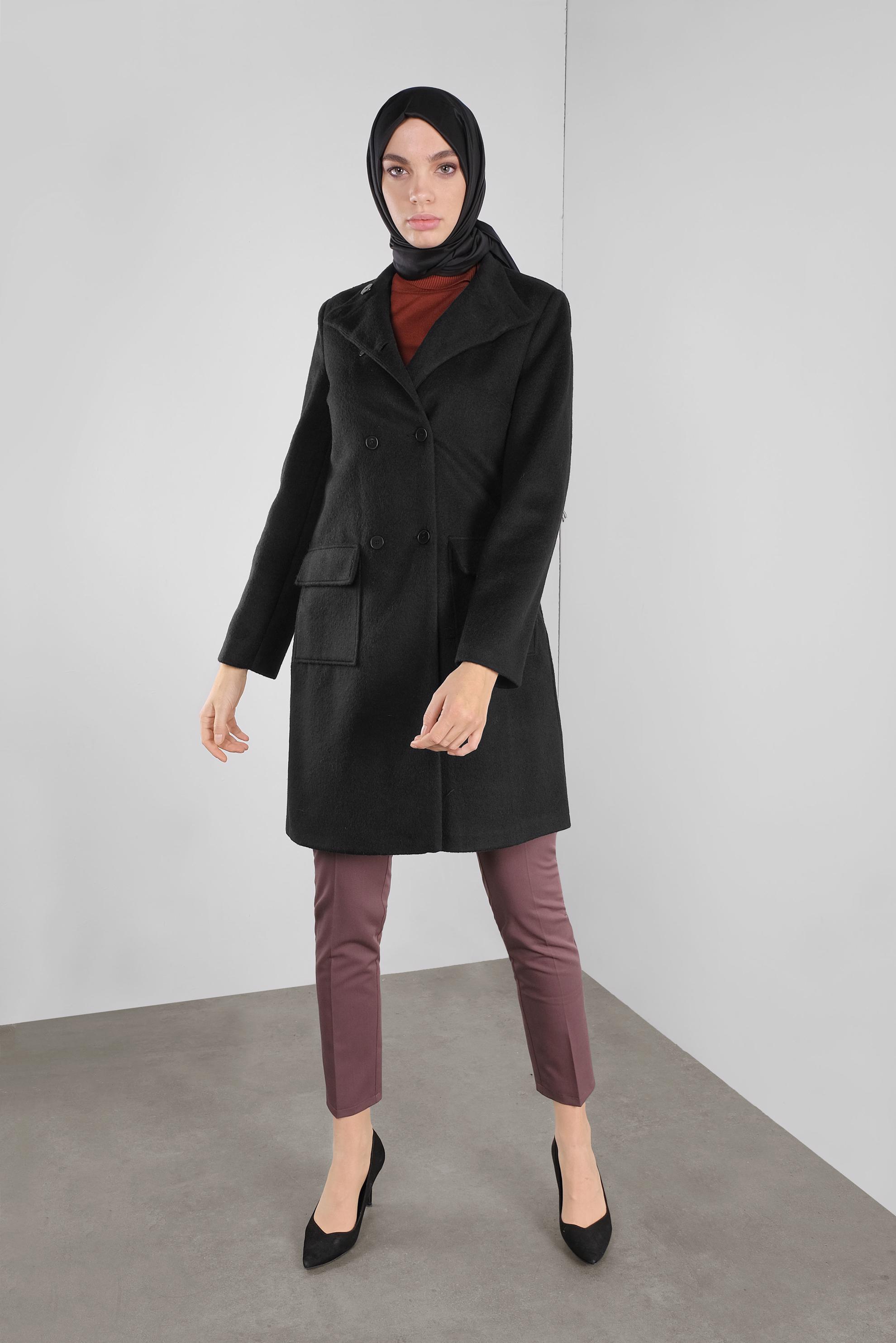 Tesettür giyim SİYAH DÜĞMELİ CEPLİ TAY TÜYÜ CEKET 41245