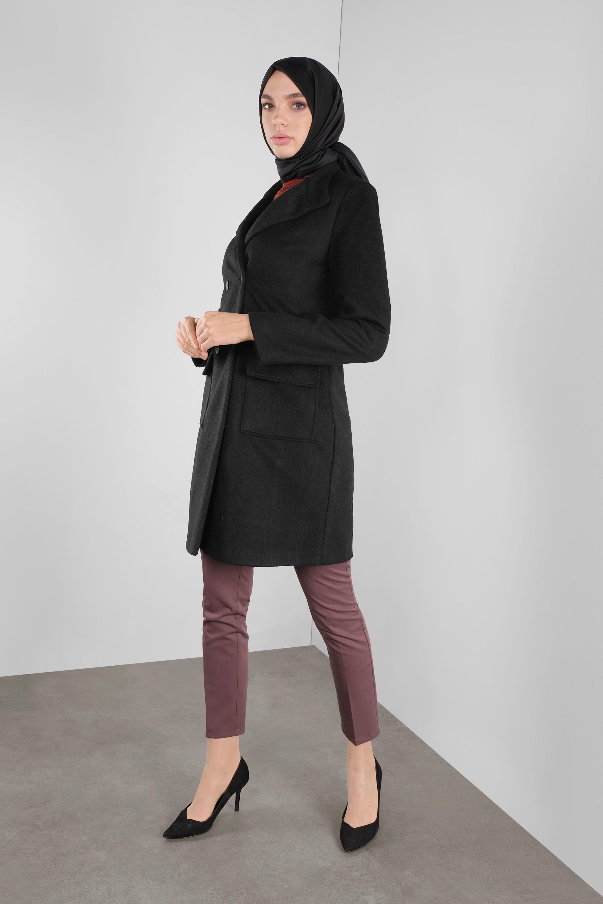 Tesettür giyim SİYAH DÜĞMELİ CEPLİ TAY TÜYÜ CEKET 41245