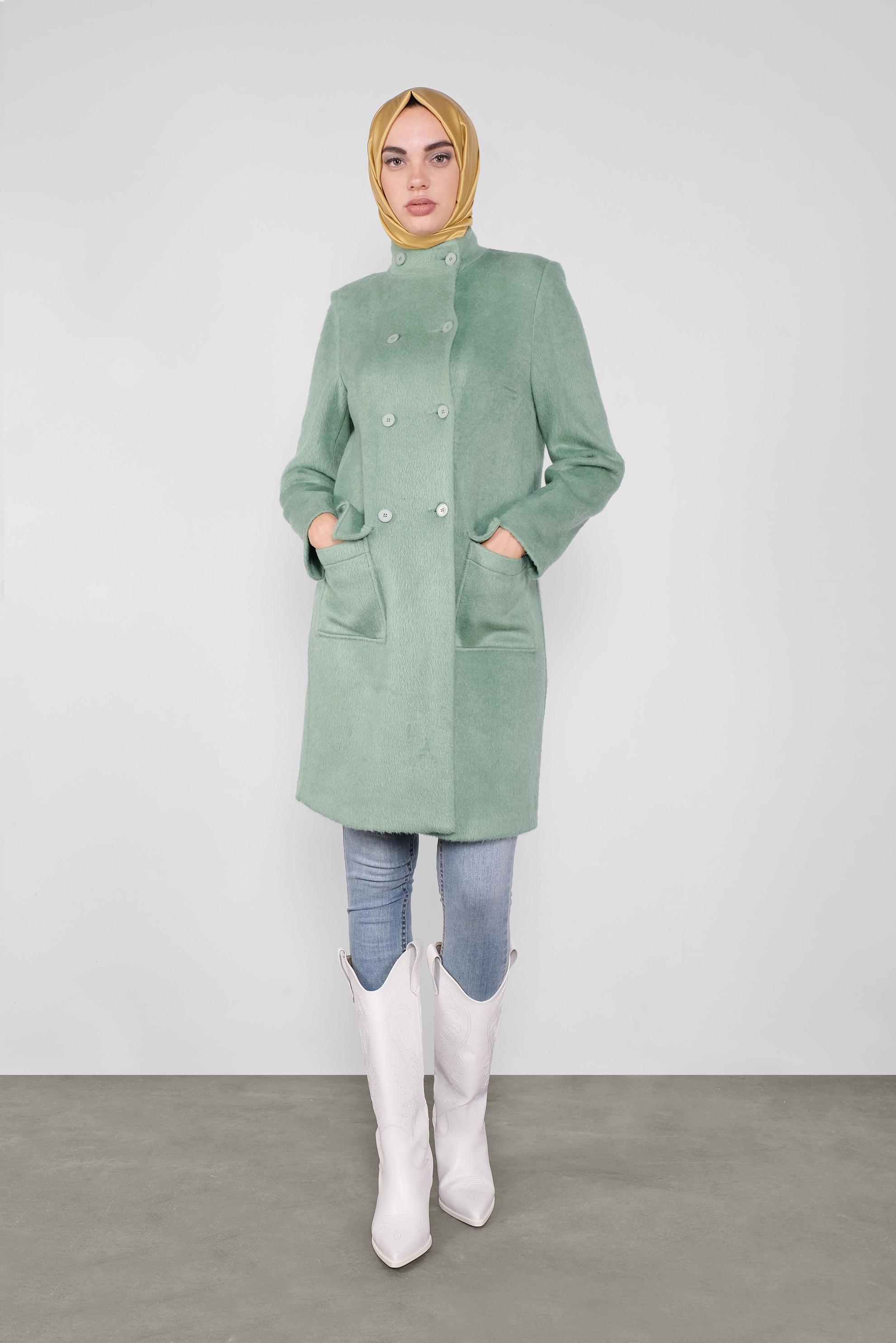 Tesettür giyim YEŞİL DÜĞMELİ CEPLİ TAY TÜYÜ CEKET 41245