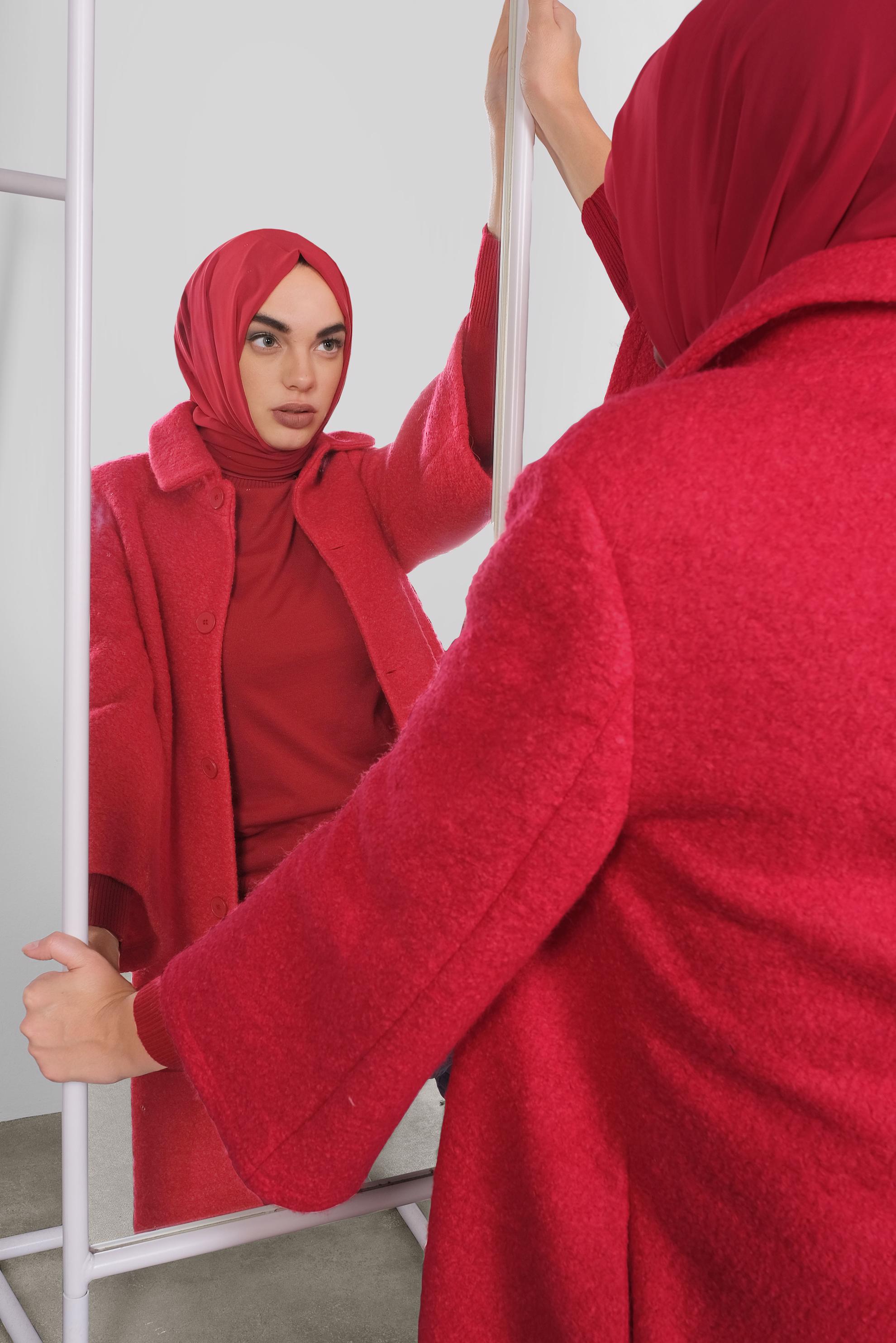 Tesettür giyim KIRMIZI DÜĞMELİ YÜN CEKET 41247 