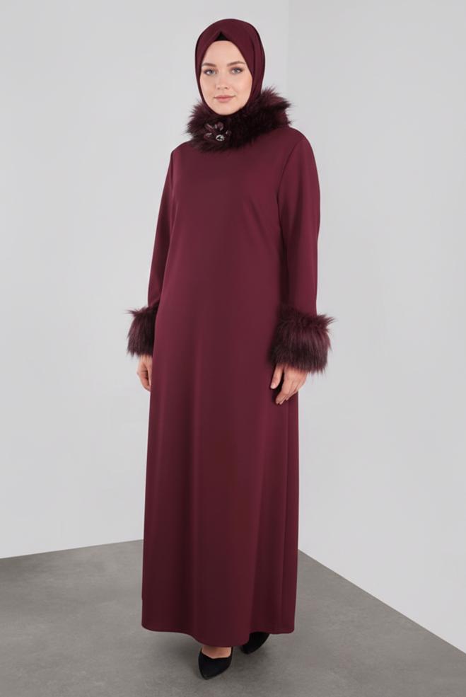 Vêtements hijab ROUGE BORDEAUX ROBE DÉTAILLÉE EN FAUSSE FOURRURE 20111 - ALVİNA