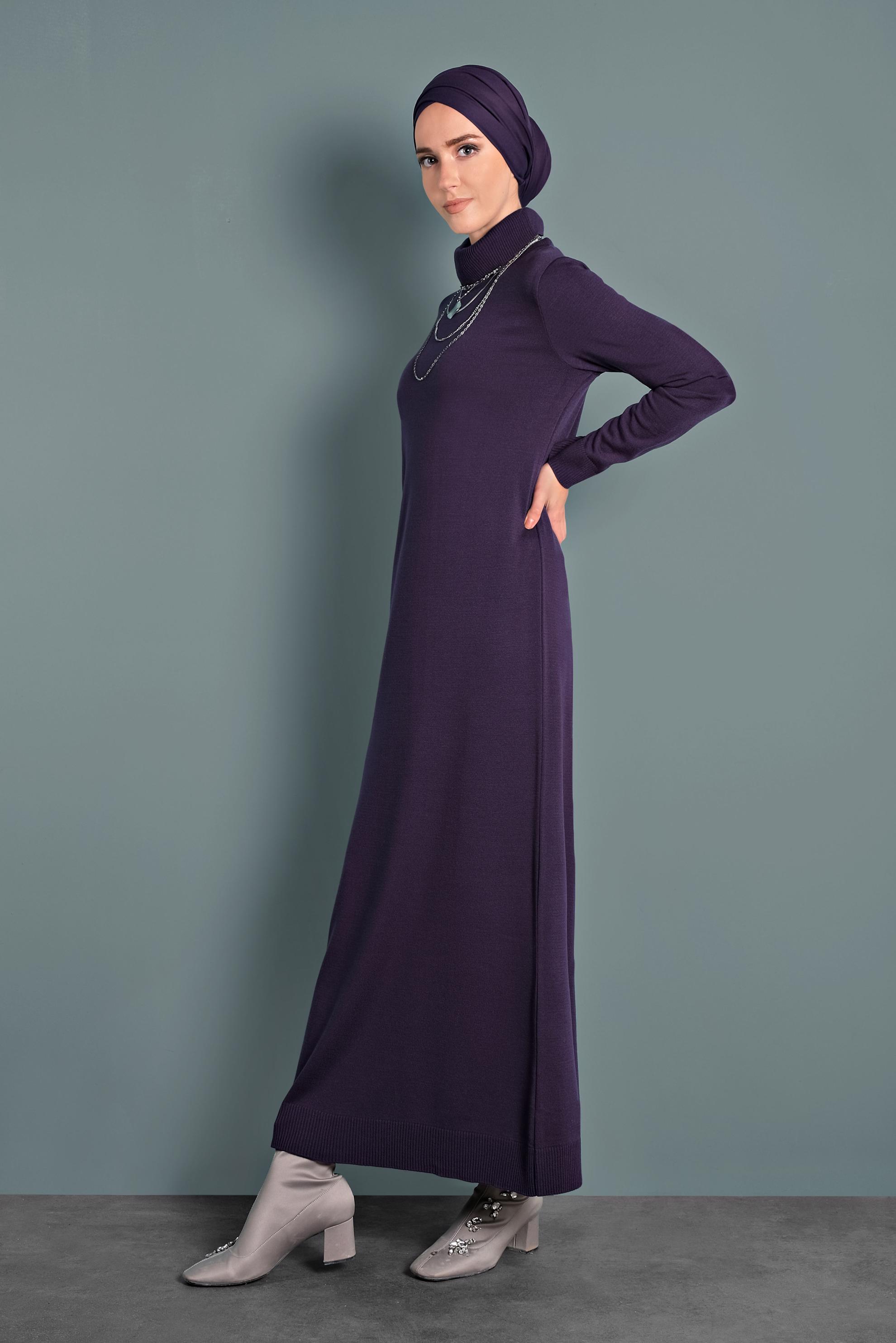 Tesettür giyim MOR BOĞAZLI TRİKO ELBİSE 40024 