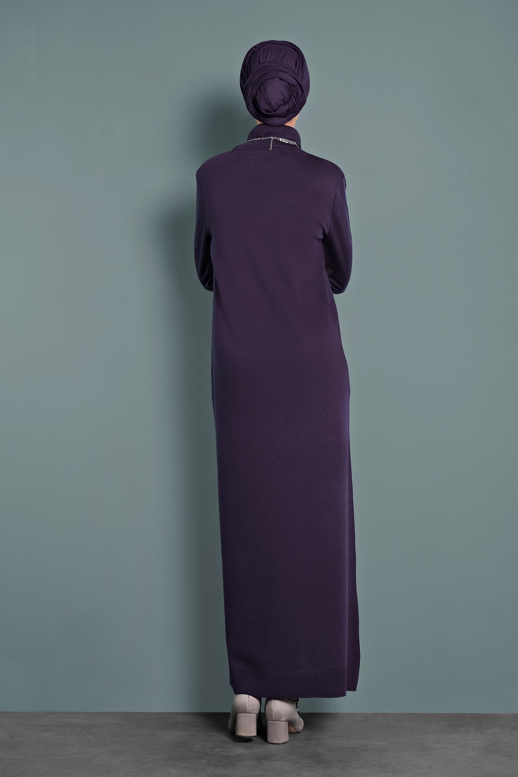 Tesettür giyim MOR BOĞAZLI TRİKO ELBİSE 40024 
