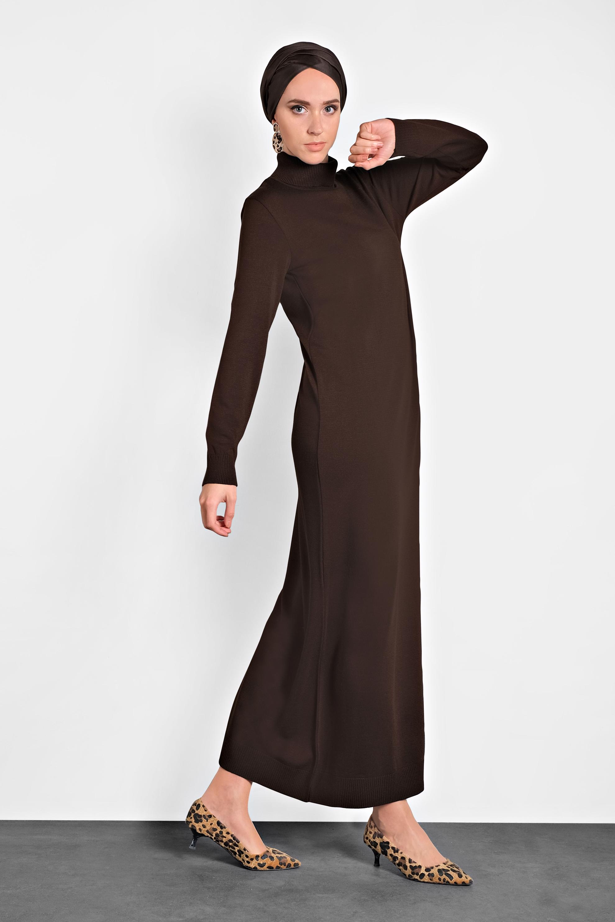 Tesettür giyim KAHVE BOĞAZLI TRİKO ELBİSE 40024 