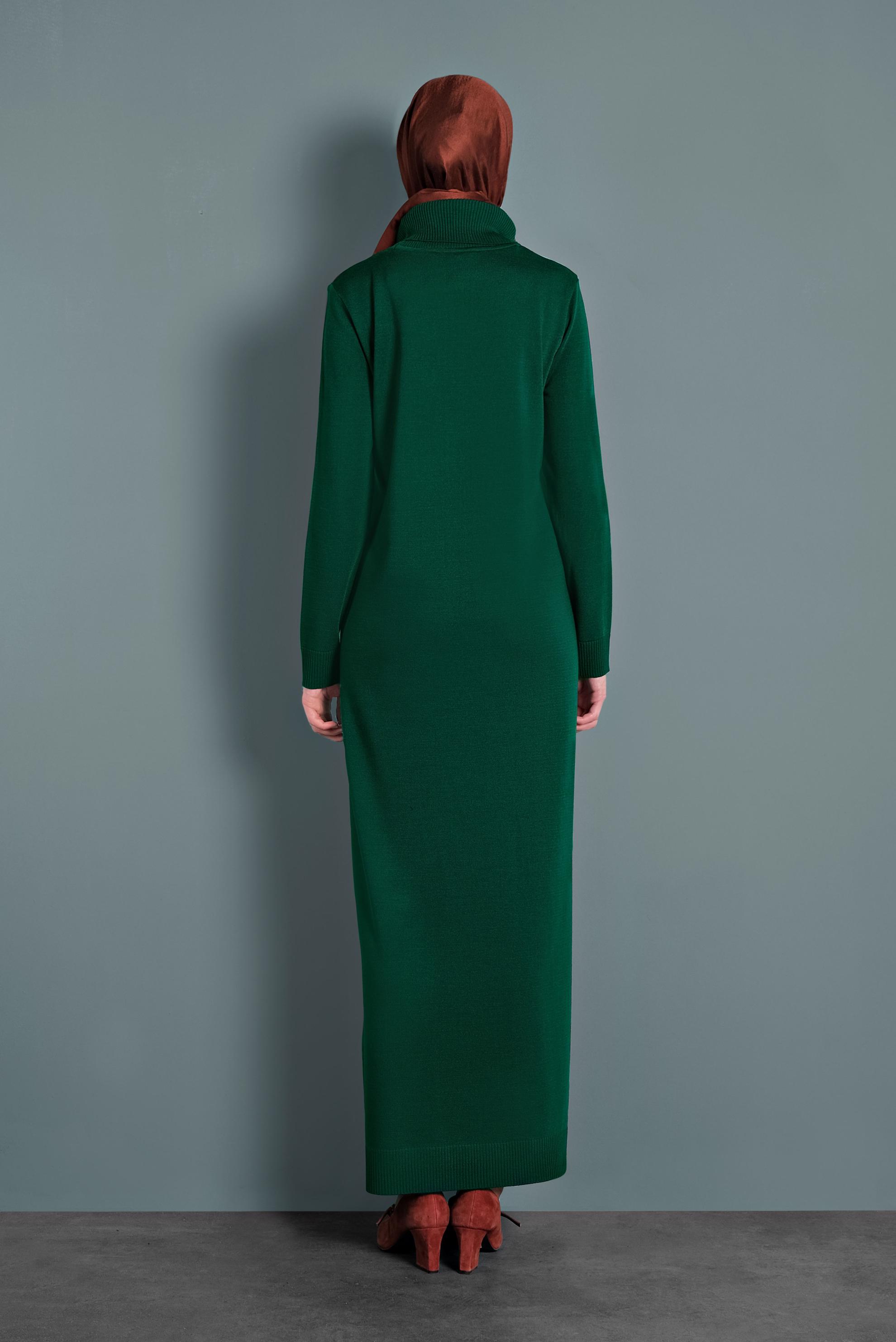 Tesettür giyim YEŞİL BOĞAZLI TRİKO ELBİSE 40024 