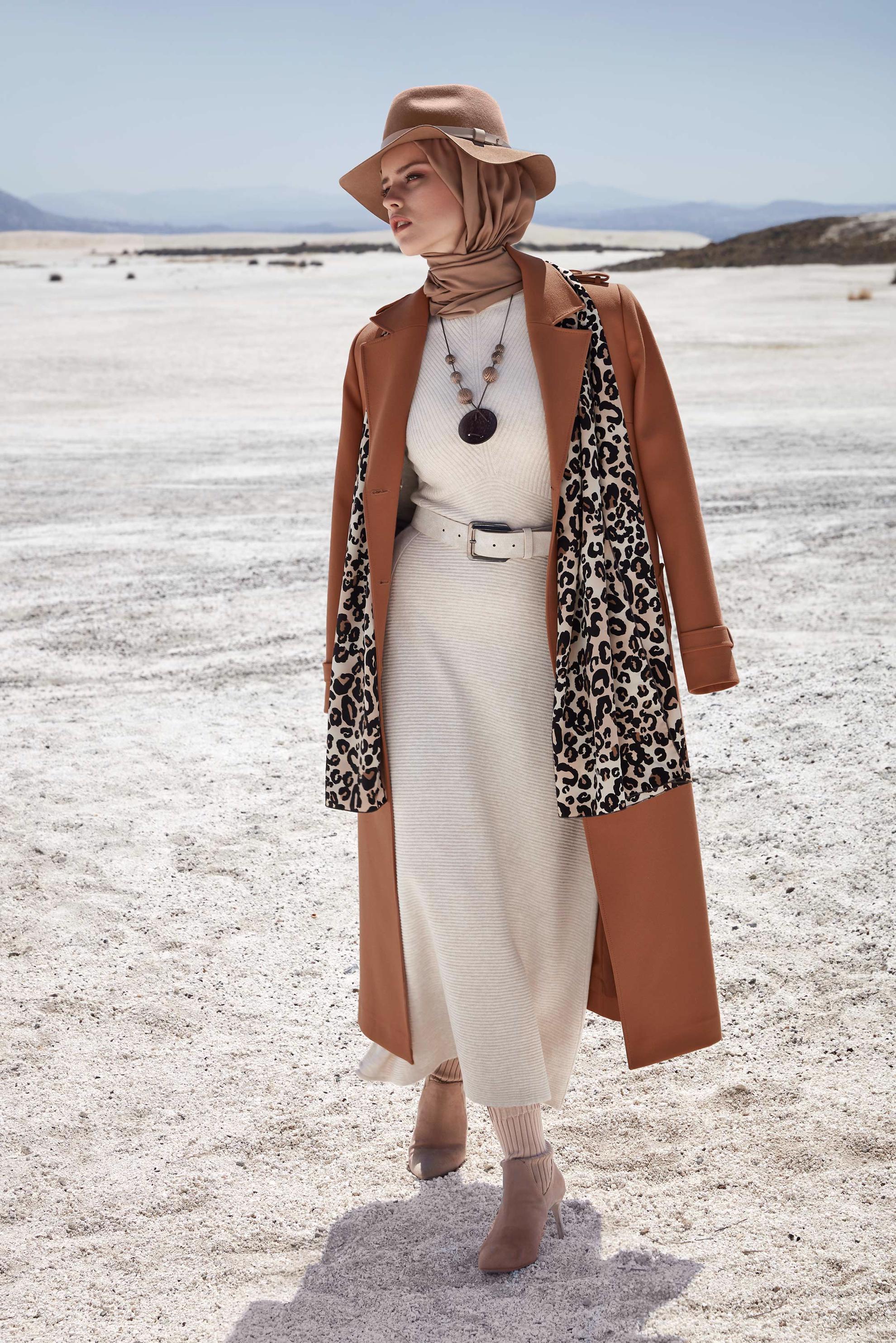 Tesettür giyim BEJ FİTİLLİ TRİKO ELBİSE 40047