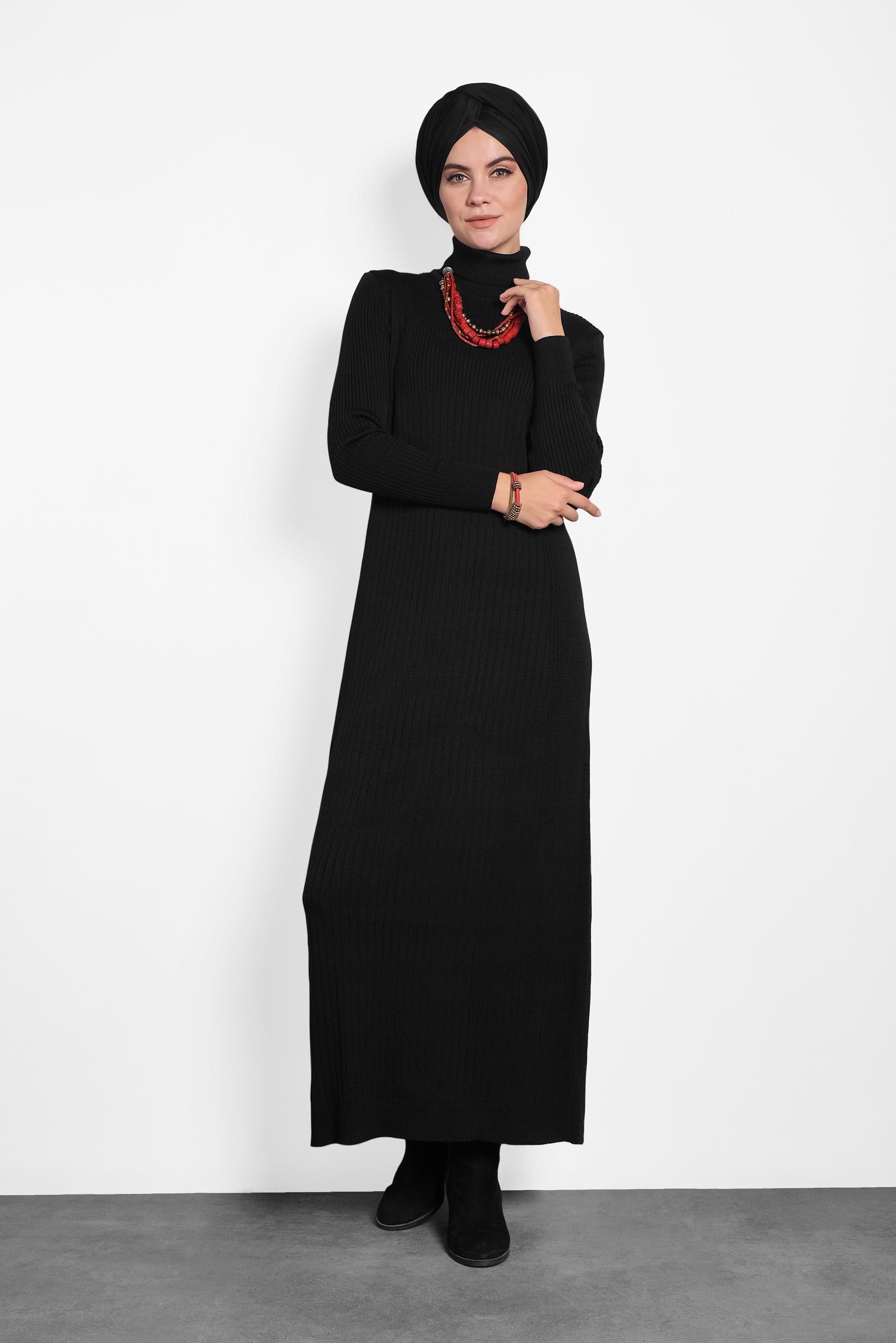 Tesettür giyim SİYAH BALIKÇI YAKA FİTİLLİ TRİKO ELBİSE 40075