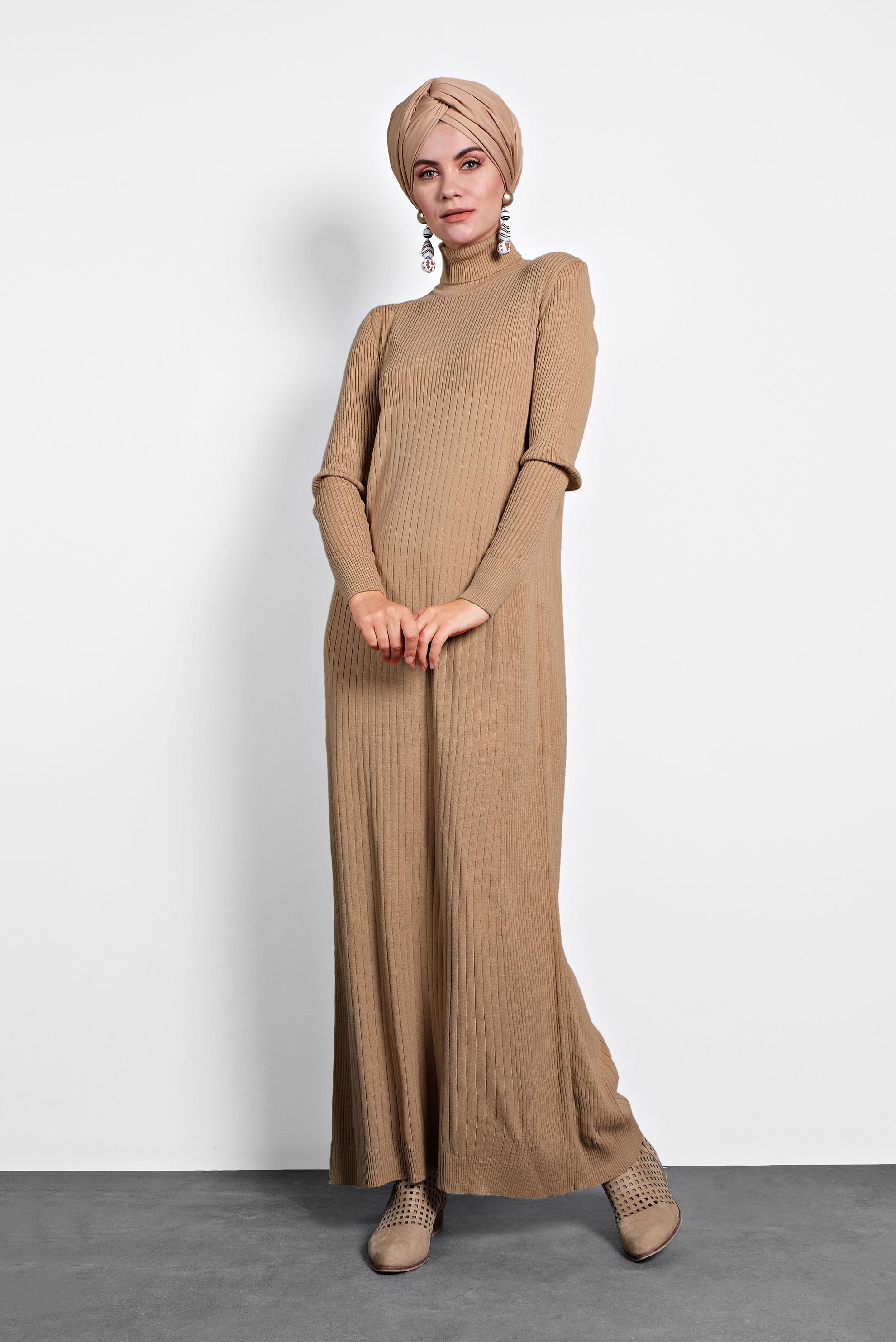 Tesettür giyim KAHVE BALIKÇI YAKA FİTİLLİ TRİKO ELBİSE 40075