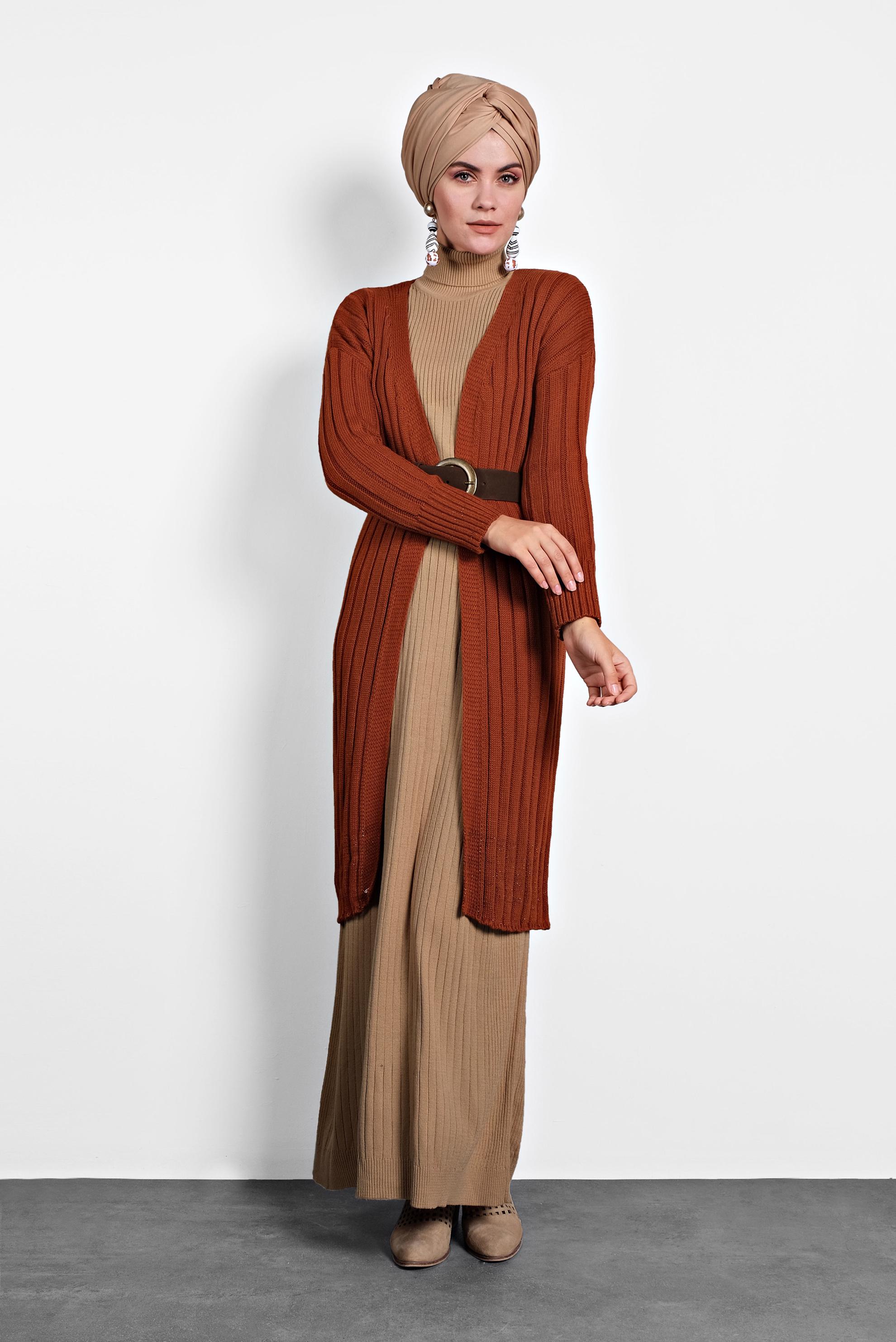 Tesettür giyim KAHVE BALIKÇI YAKA FİTİLLİ TRİKO ELBİSE 40075