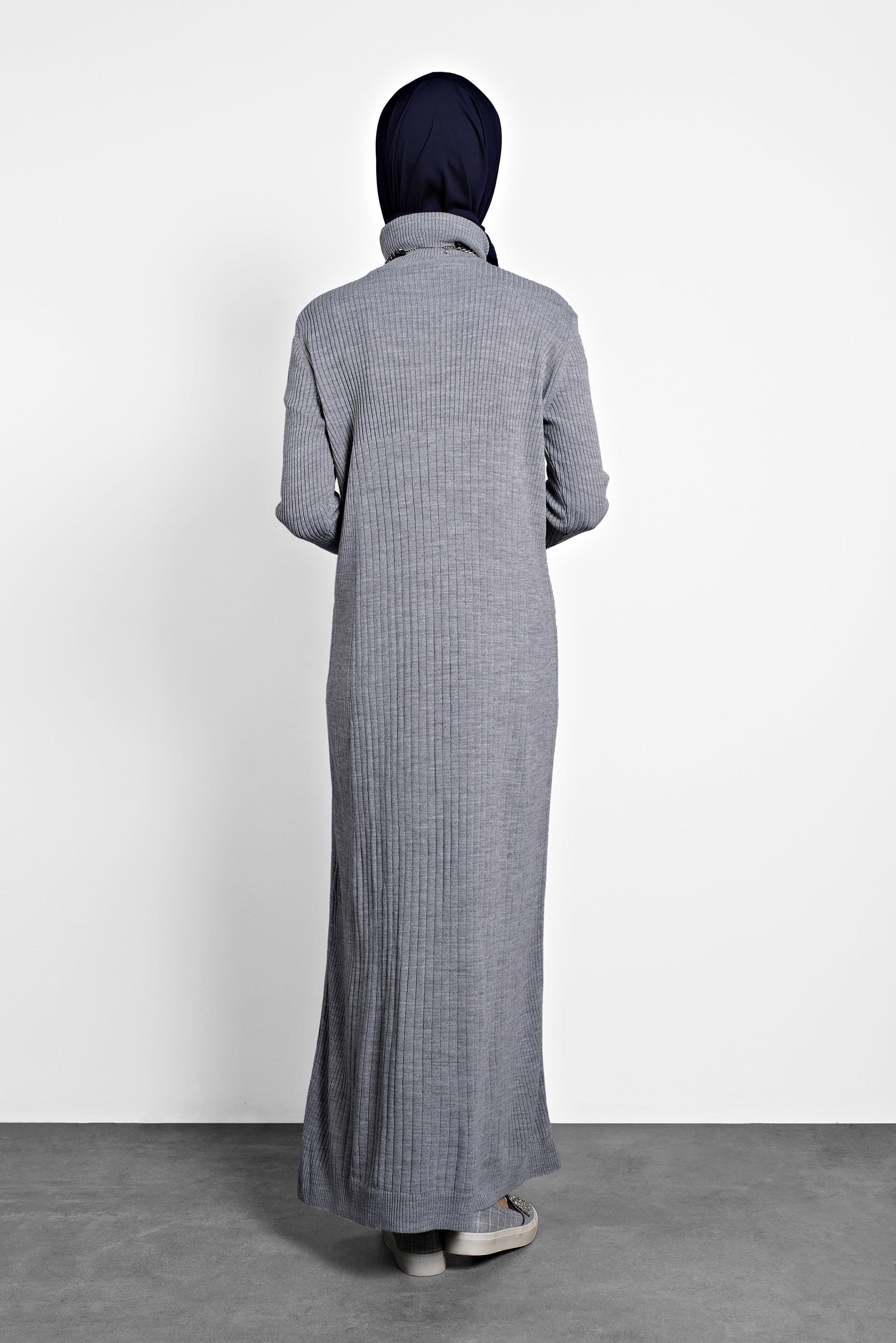 Tesettür giyim GRİ BALIKÇI YAKA FİTİLLİ TRİKO ELBİSE 40075