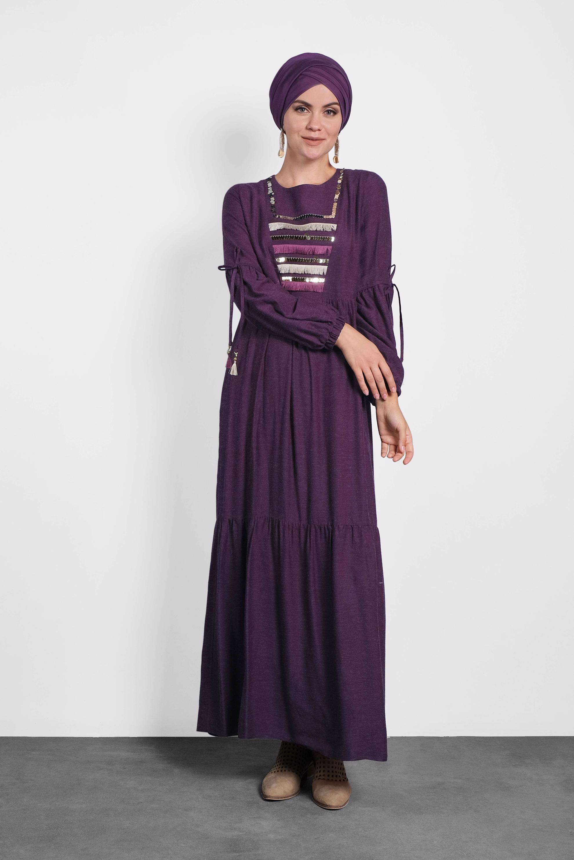 Tesettür giyim MOR PUL İŞLEMELİ KOLLARI BAĞCIKLI ELBİSE 40118 