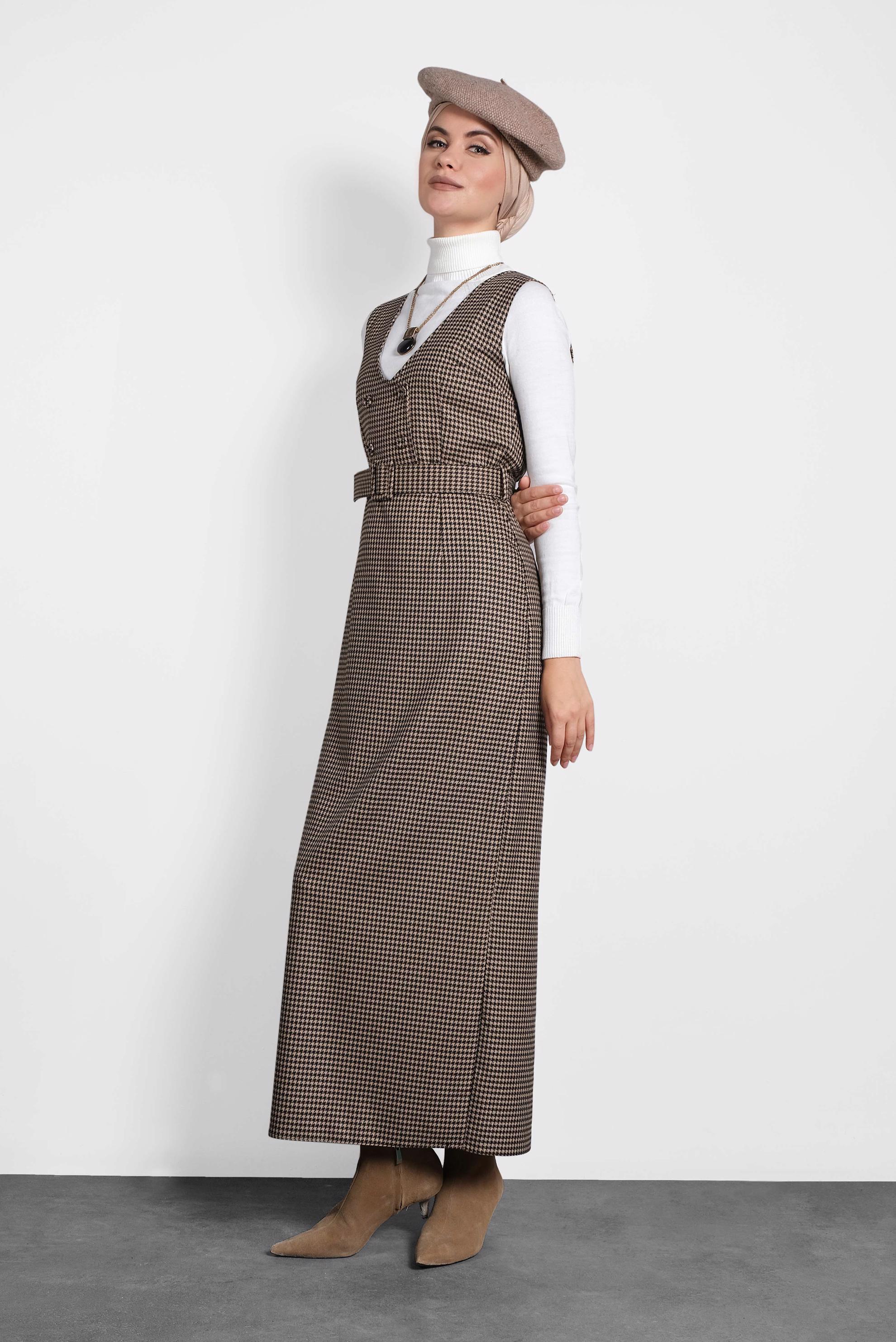 Tesettür giyim SİYAH DÜĞMELİ KEMERLİ KAZAYAĞI DESEN ELBİSE 40126 