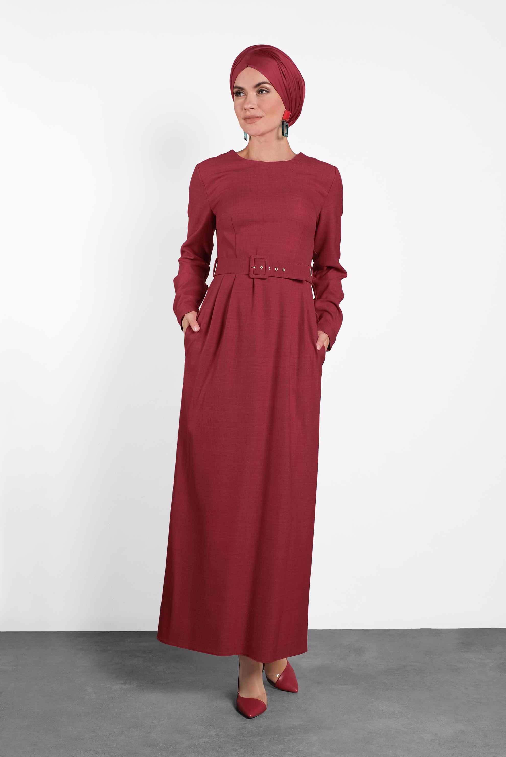 Tesettür giyim KIRMIZI KEMERLİ ELBİSE 40136 