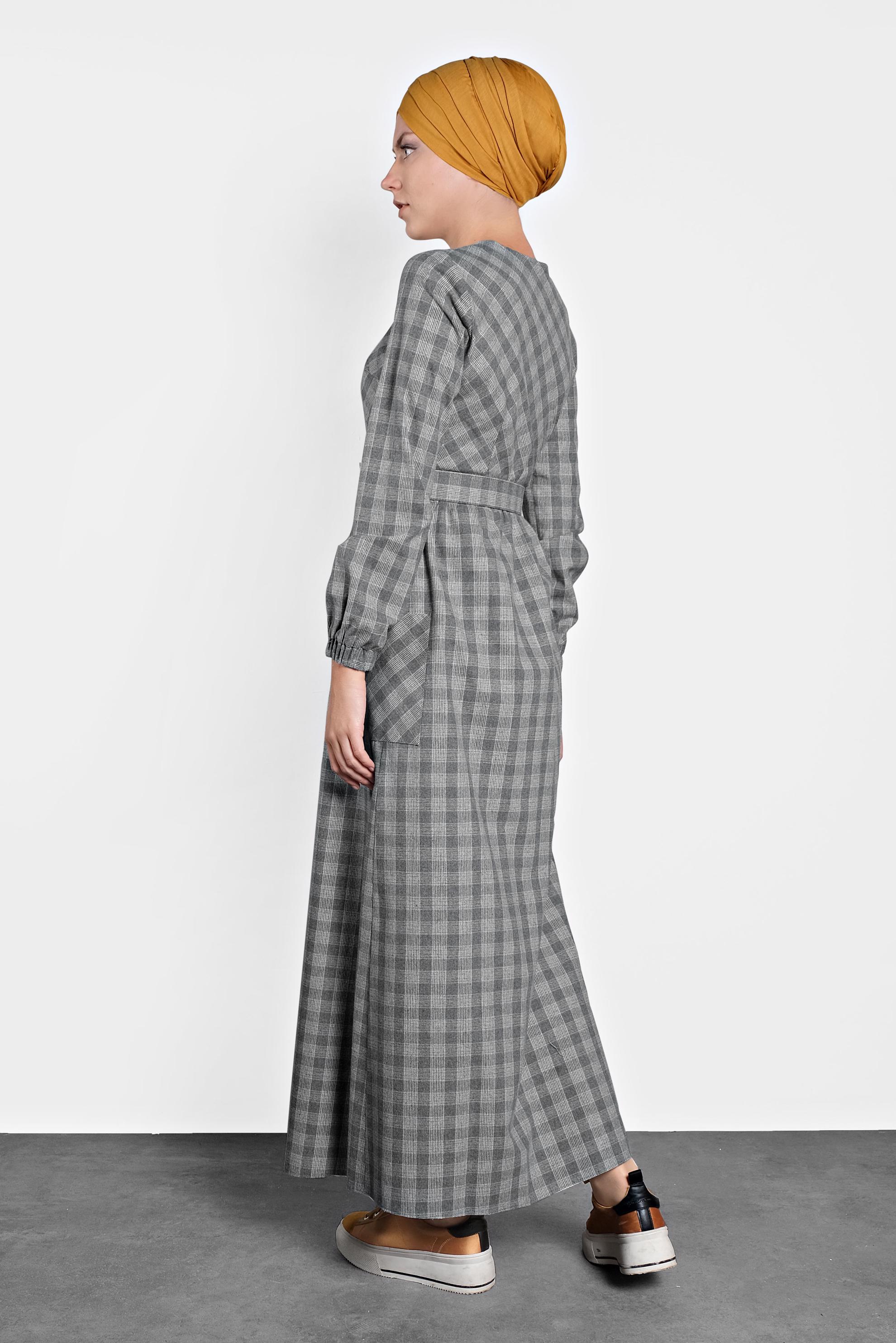 Tesettür giyim GRİ PAMUKLU KEMERLİ EKOSE DESEN  ELBİSE 40177 