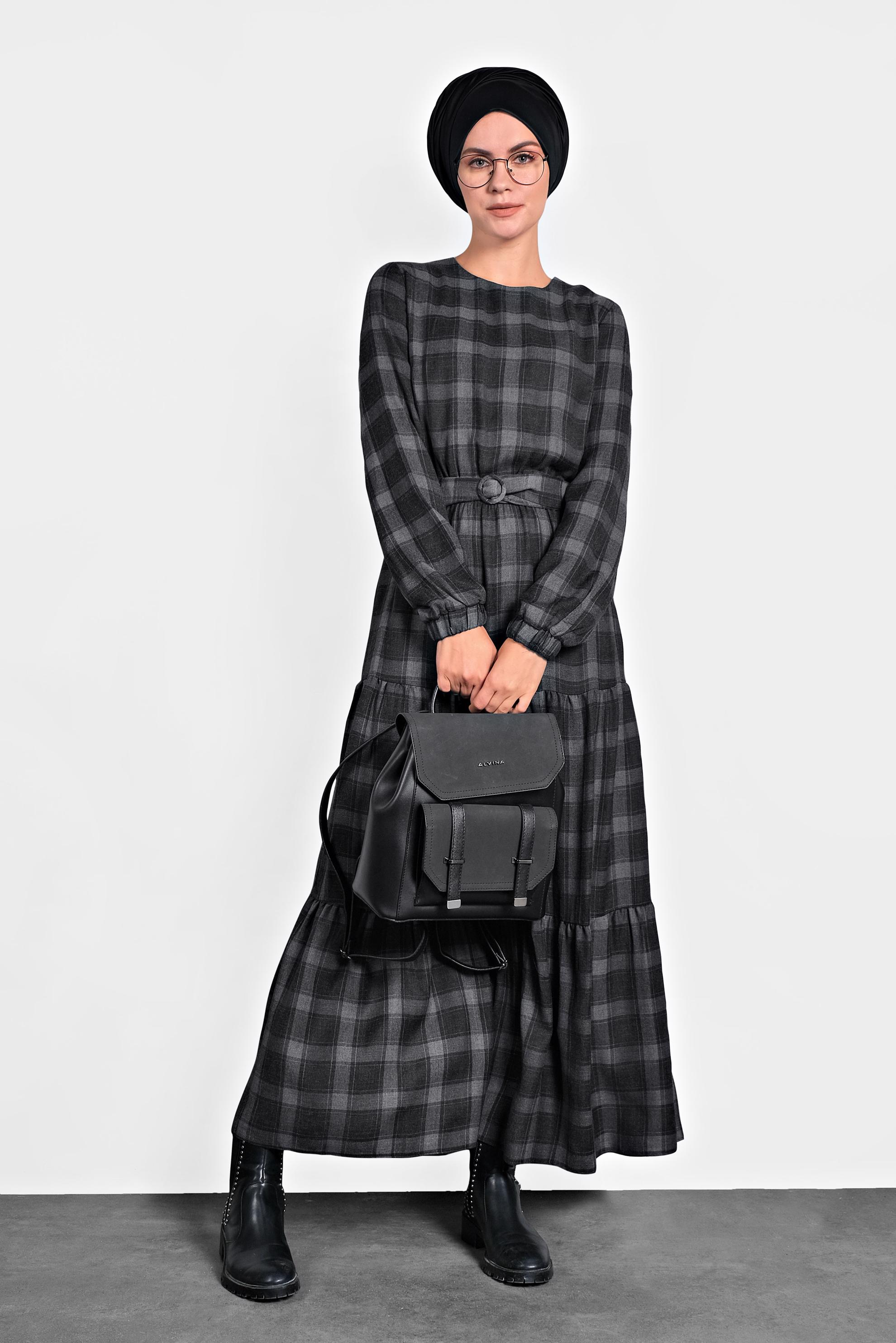 Tesettür giyim SİYAH EKOSE DESEN KEMERLİ ELBİSE 40179 