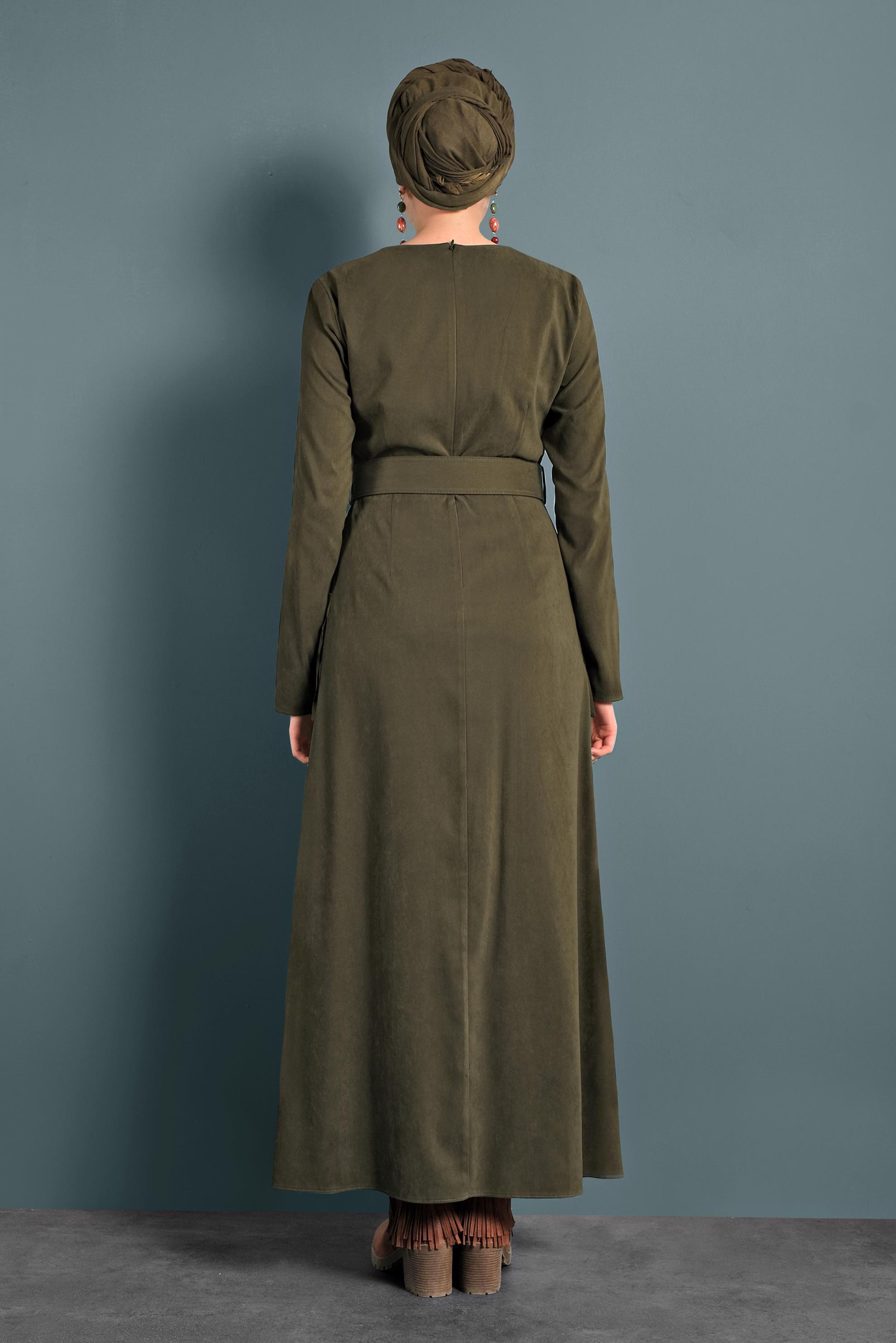 Tesettür giyim HAKİ CEPLERİ PÜSKÜLLÜ SÜET ELBİSE 40192