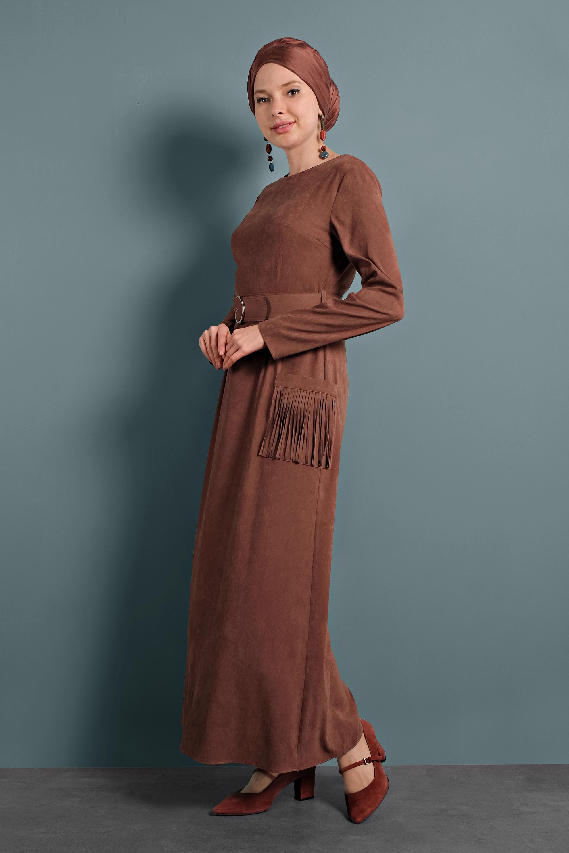 Tesettür giyim TURUNCU CEPLERİ PÜSKÜLLÜ SÜET ELBİSE 40192