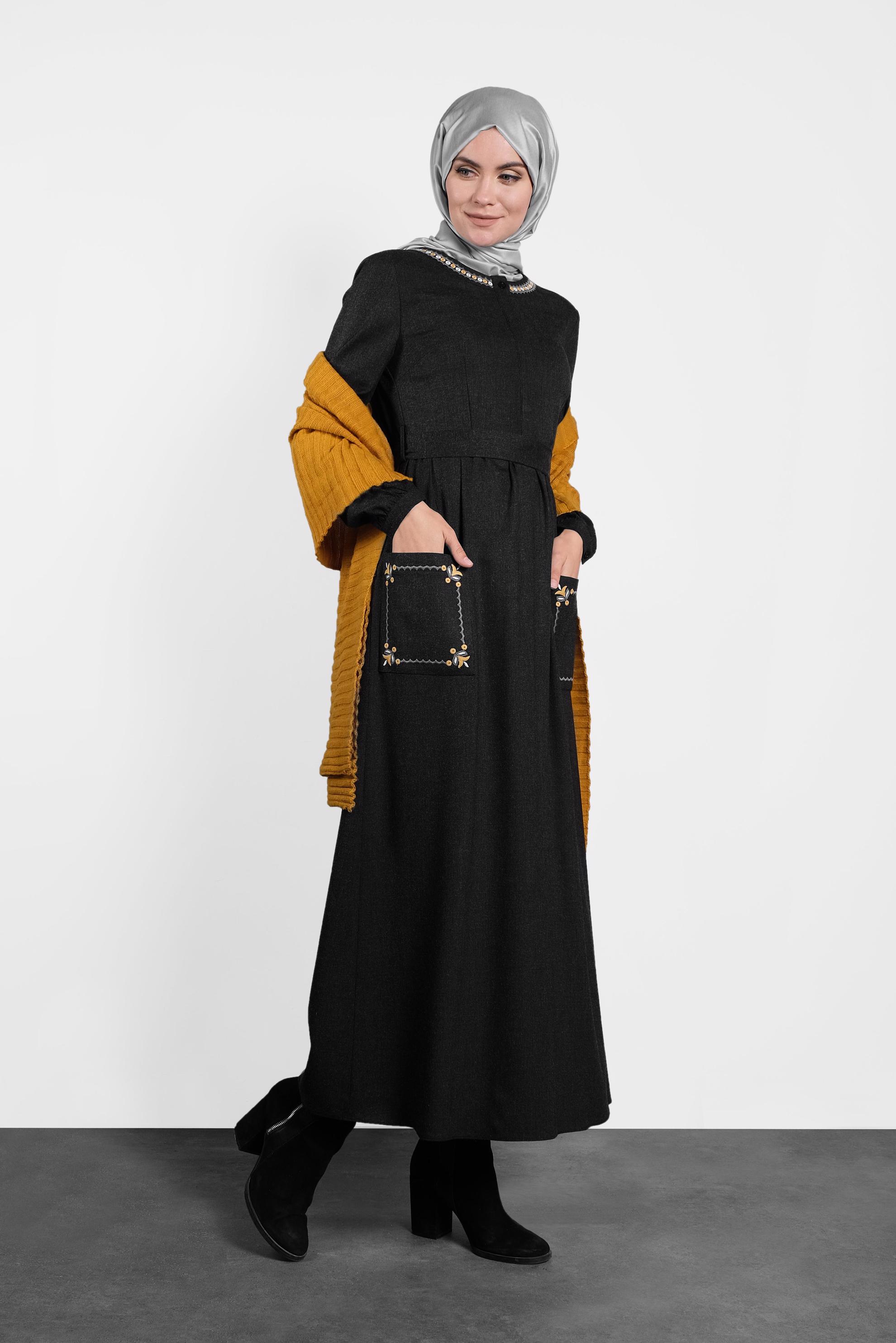 Tesettür giyim SİYAH NAKIŞLI ELBİSE 40193